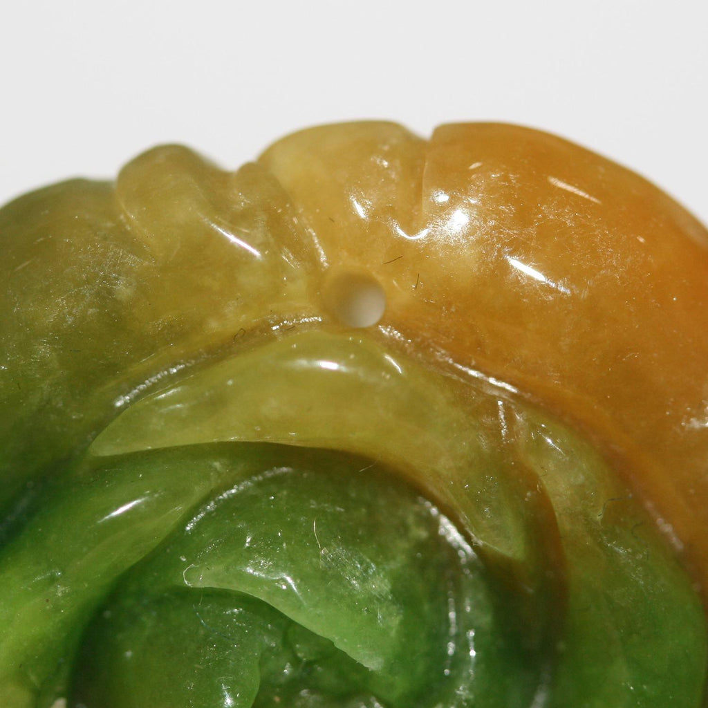 Colgante de jade multicolor de 28 mm (1 unidad)
