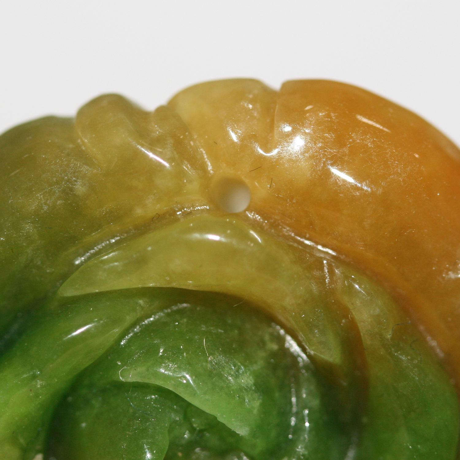 Pendentif en jade multicolore 28 mm (1 pièce)