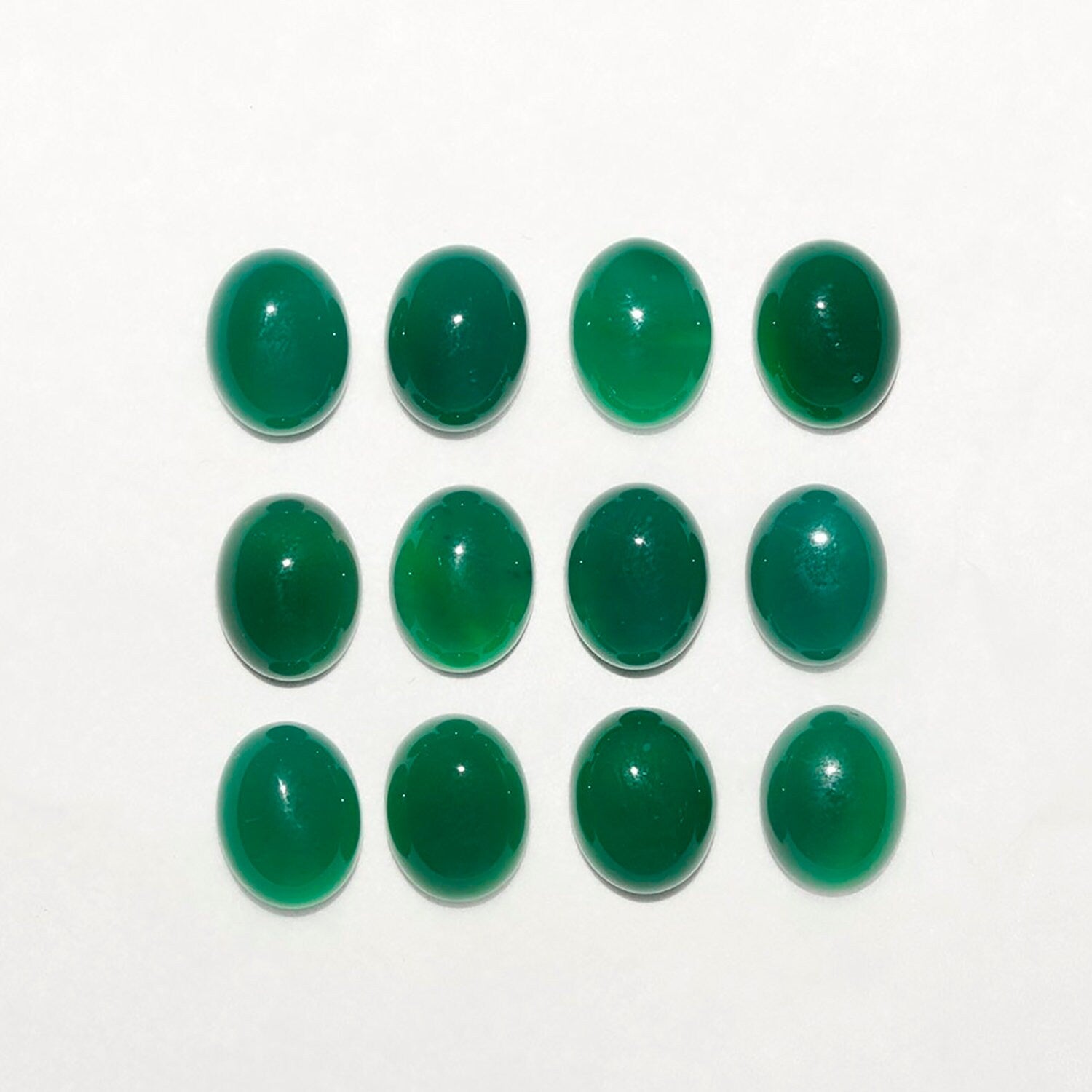 12Pcs Lot Green Agate Oval Cabochon 9x7mm (12 pcs)