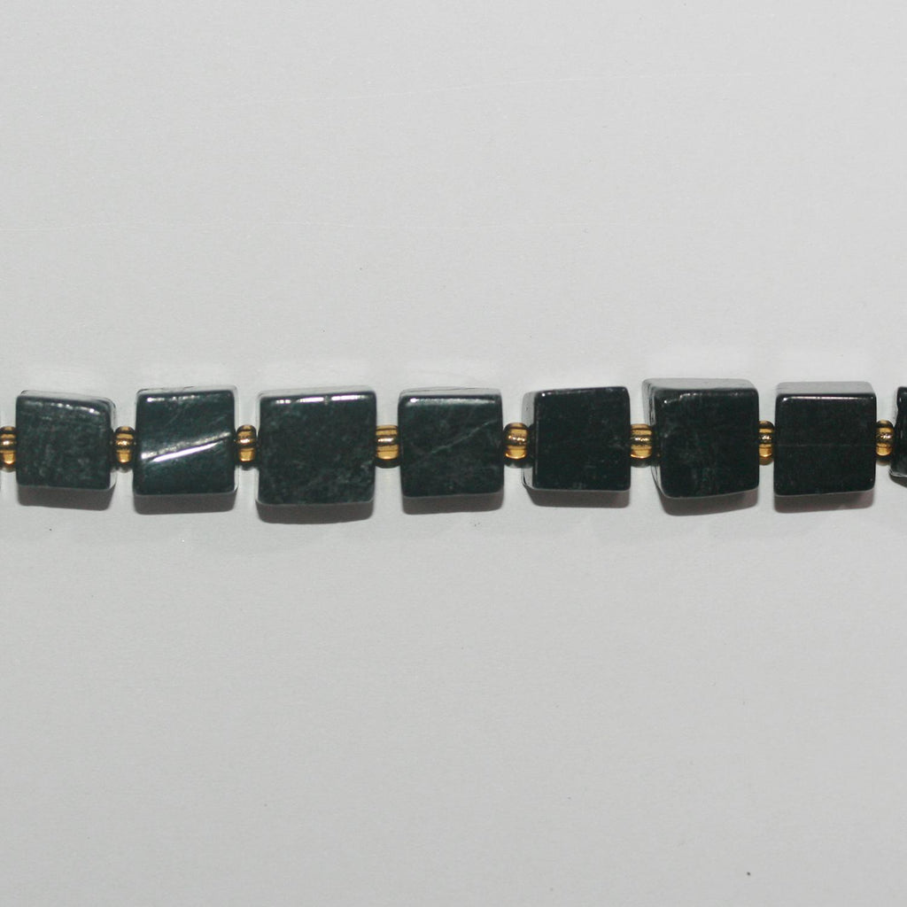 15" St Perles cubiques irrégulières lisses en tourmaline noire 8-9 mm environ - Fil 39 cm.