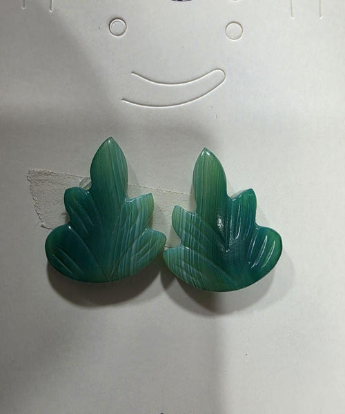 1 Matching Pair Green Agate Leaf (2 Pieces ) 23x18mm