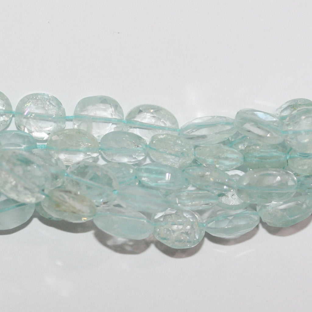 Perles ovales à facettes en aigue-marine de 15 pouces (environ 9 x 6 mm) - Longueur du fil : 39 cm.