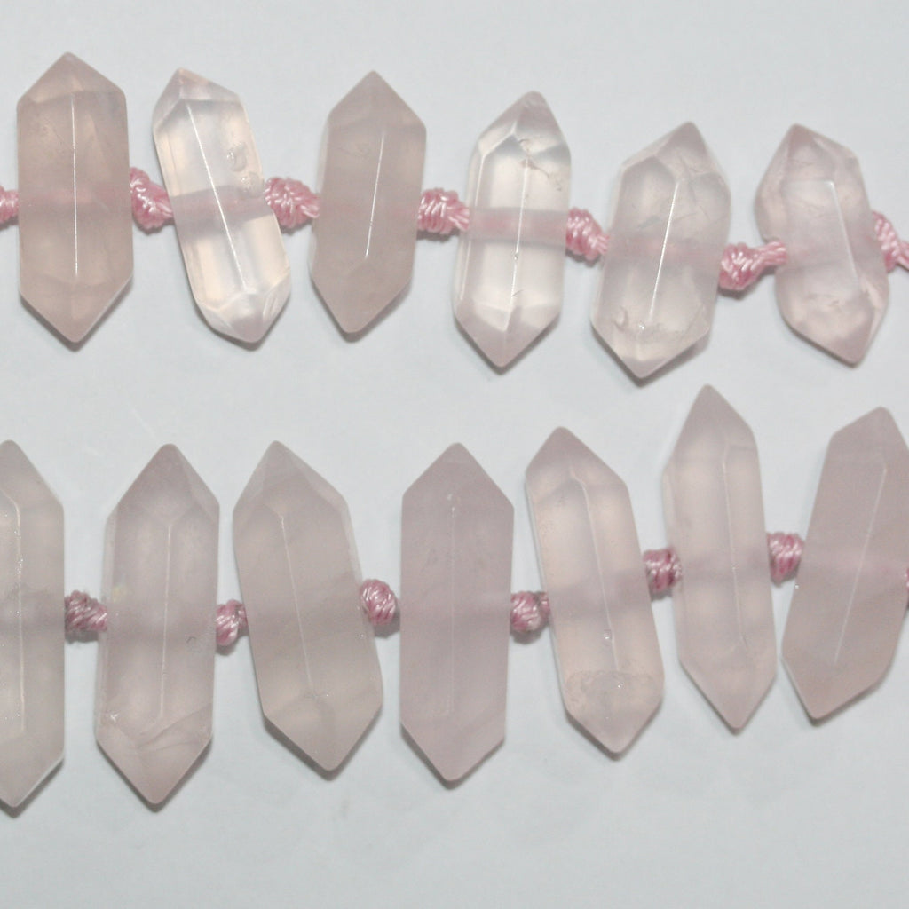 Cuentas de punta de lanza facetadas de cuarzo rosa de 18" con acabado mate, graduadas, 22 x 8-50 x 11 mm, longitud aproximada de la tira: 43 cm.