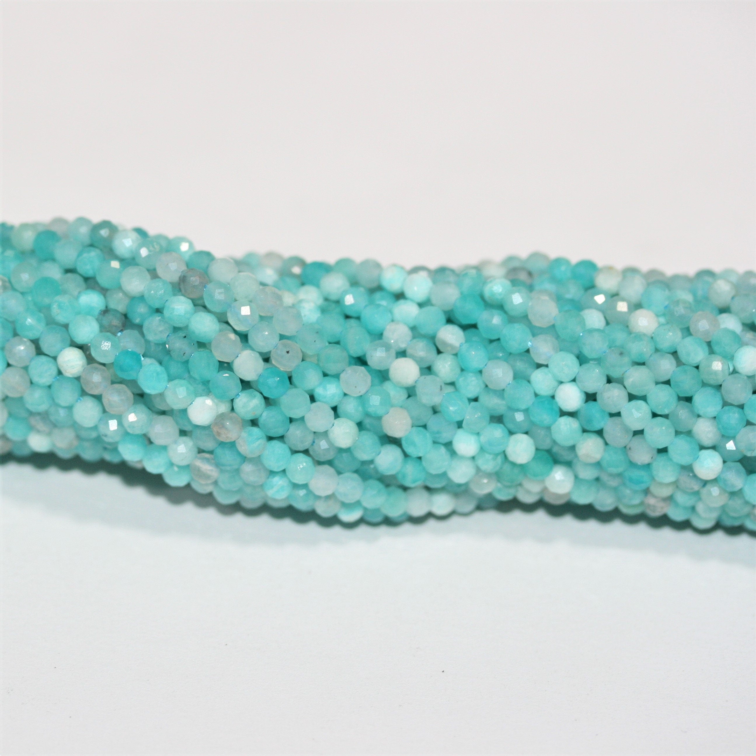 Perles rondes à facettes en amazonite St de 15 pouces, 2,5-3 mm, brin de 39 cm.