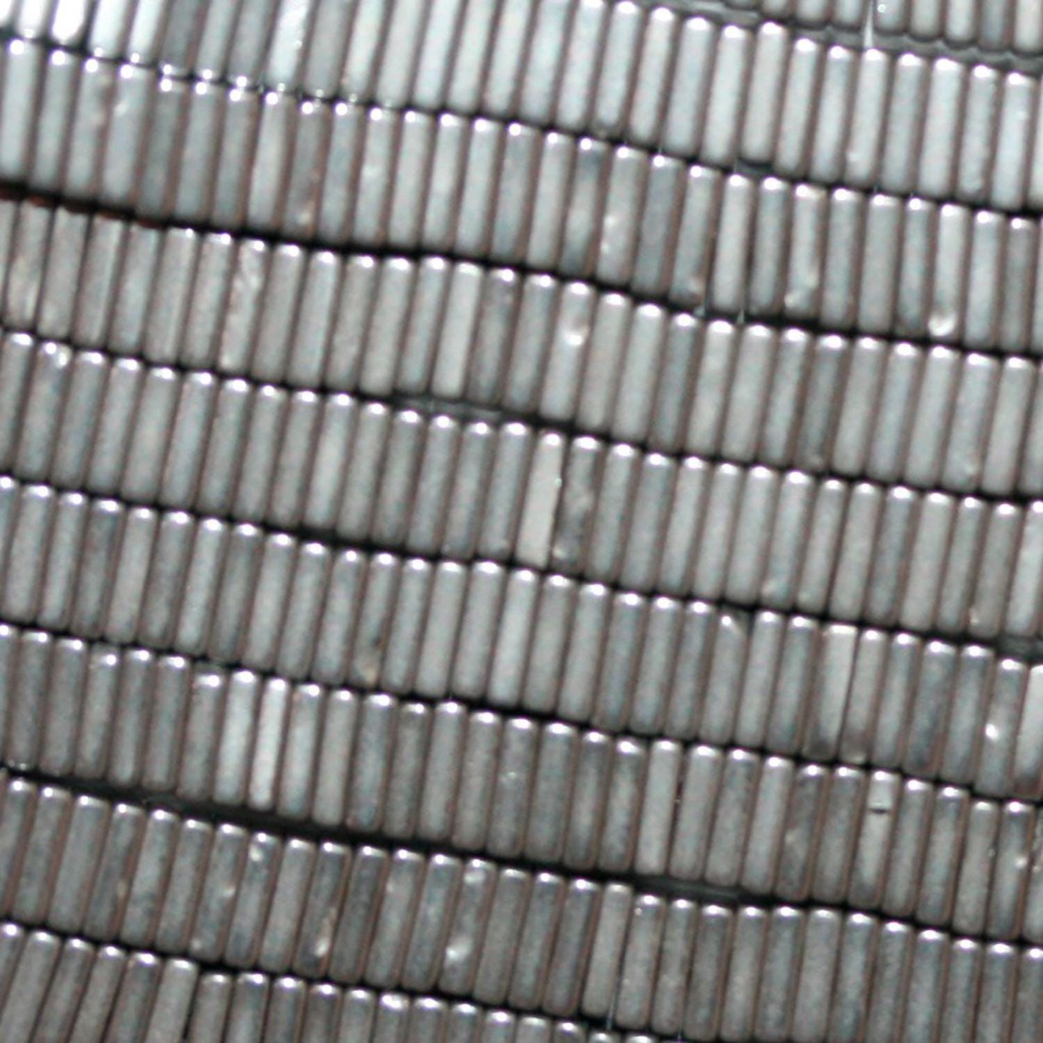 Cuentas cuadradas planas y lisas de hematita plateada de 16" (4 x 1 mm) - Hilo de 40 cm