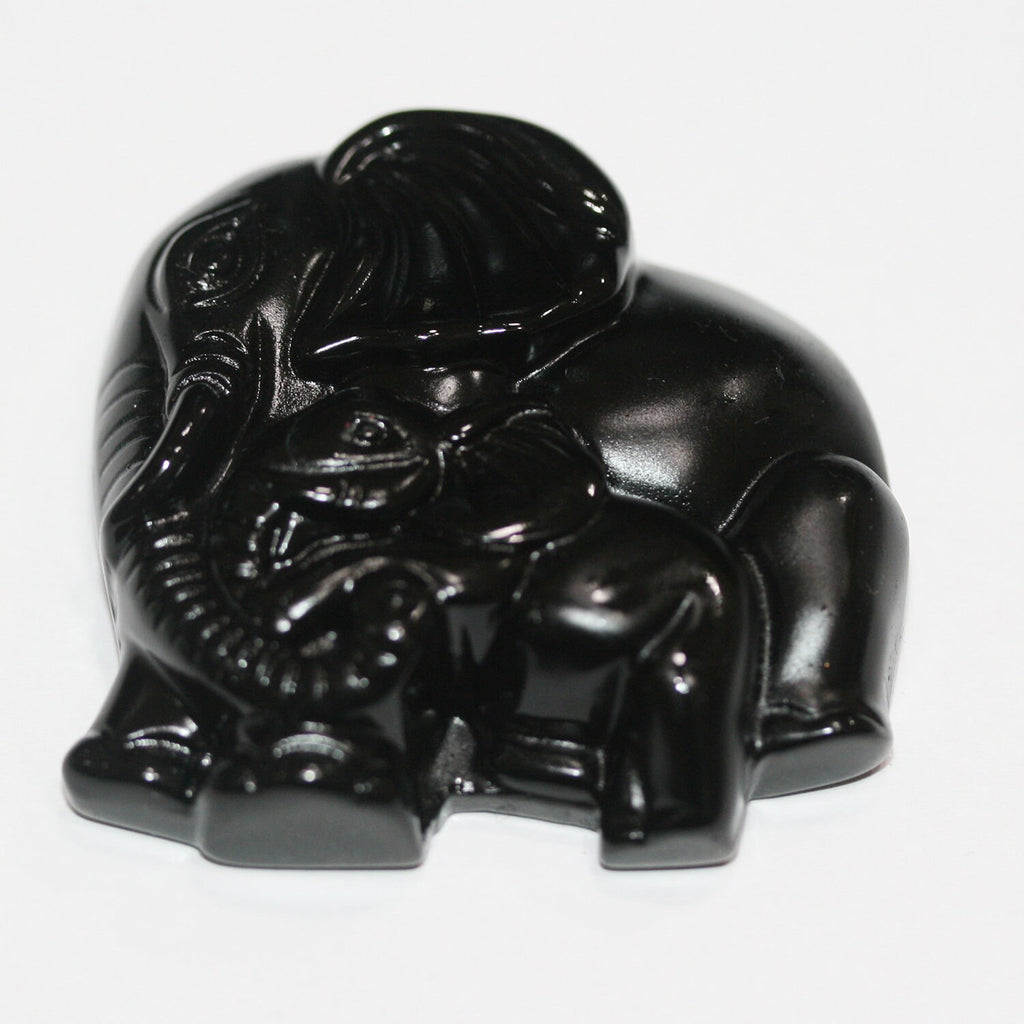 Pendentif éléphant en obsidienne 48x45mm.