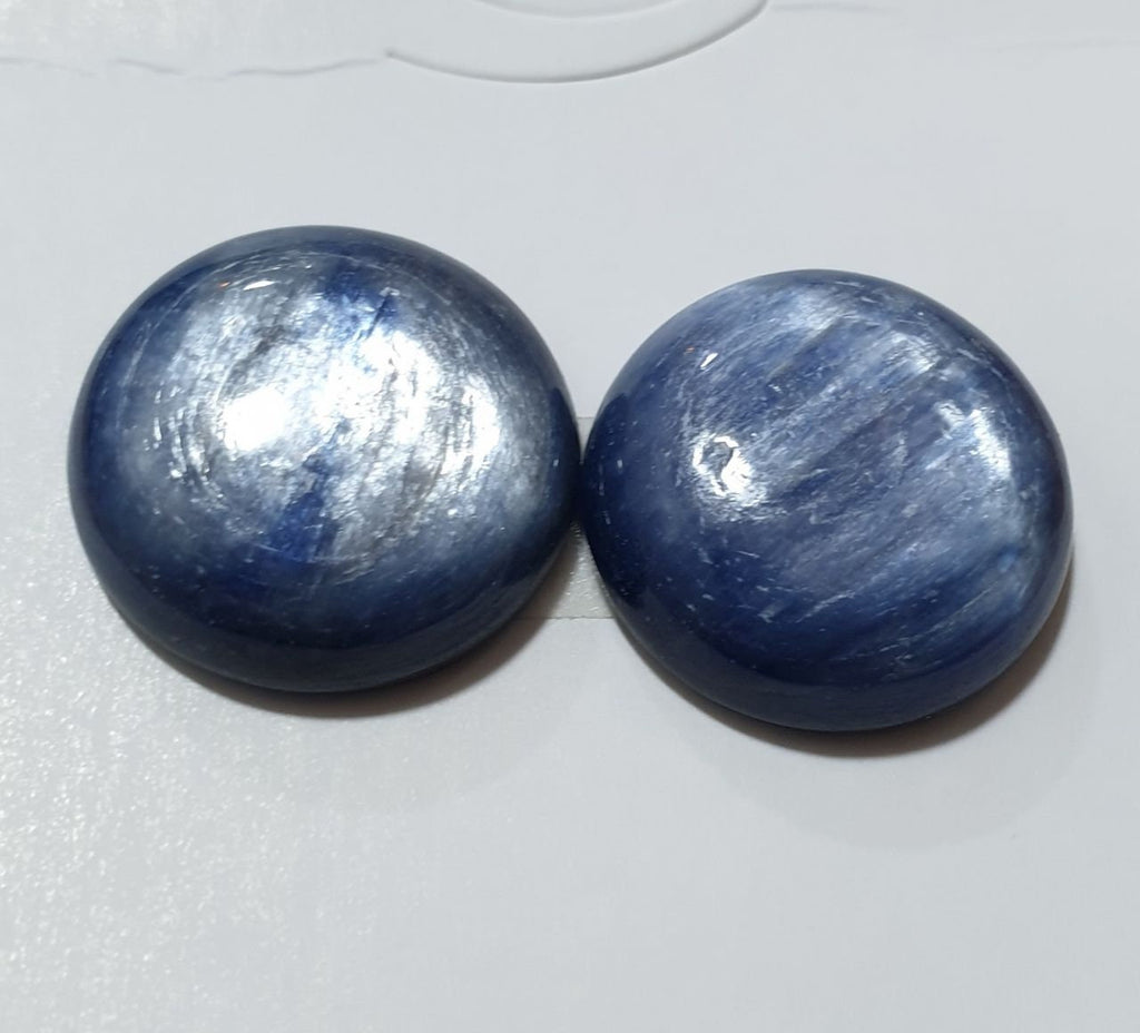 Lote de 2 cabujones redondos de cianita de 20 mm. (2 piezas)