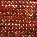 Perles cubiques à facettes en grenat St Hessonite 15" 4 mm - Fil de 39 cm.