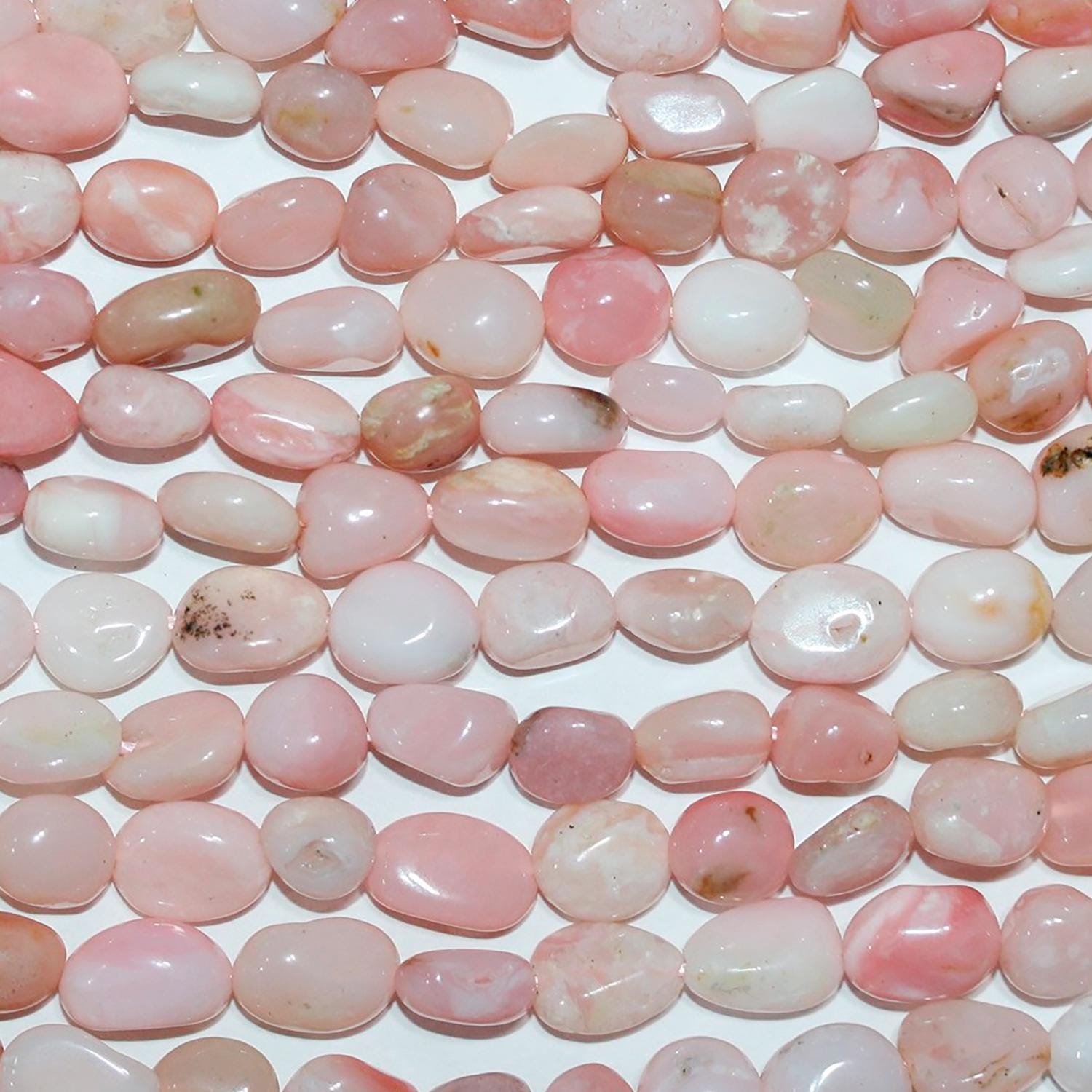 Perles de pépites lisses et irrégulières en opale rose St, 8-9 mm, 15 pouces (environ). Longueur du fil : 39 cm.