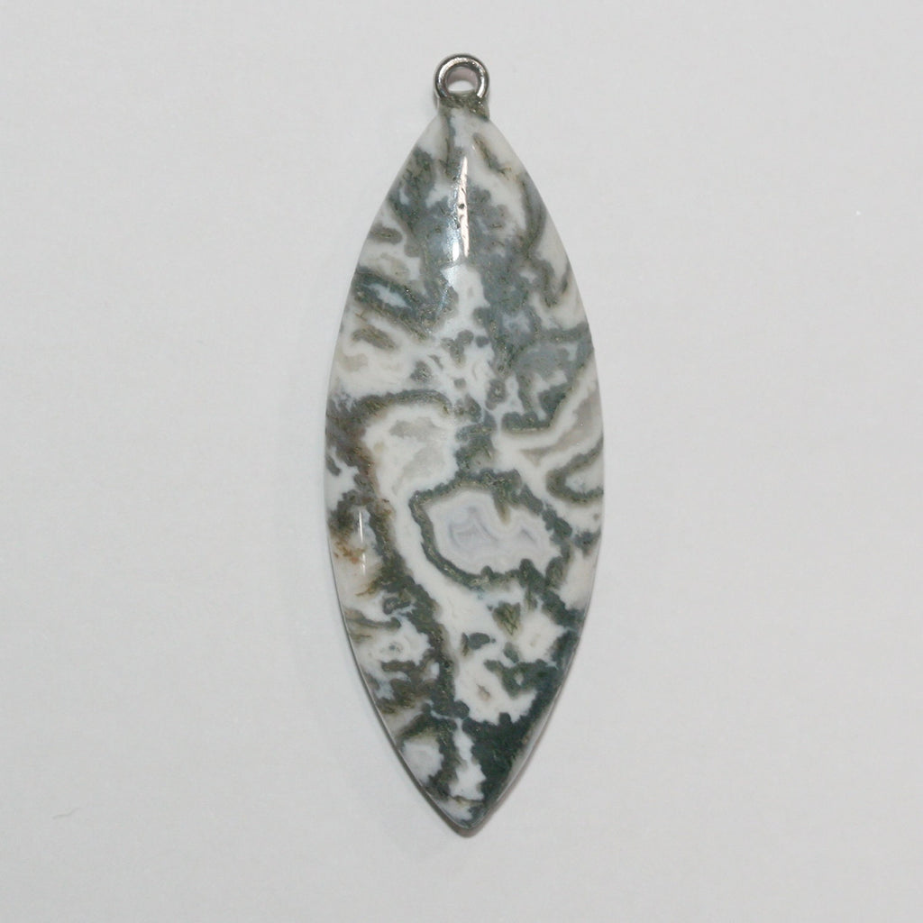 Pendentif en bâtonnets lisses d'agate mousse 55x20 mm environ (1 pièce).