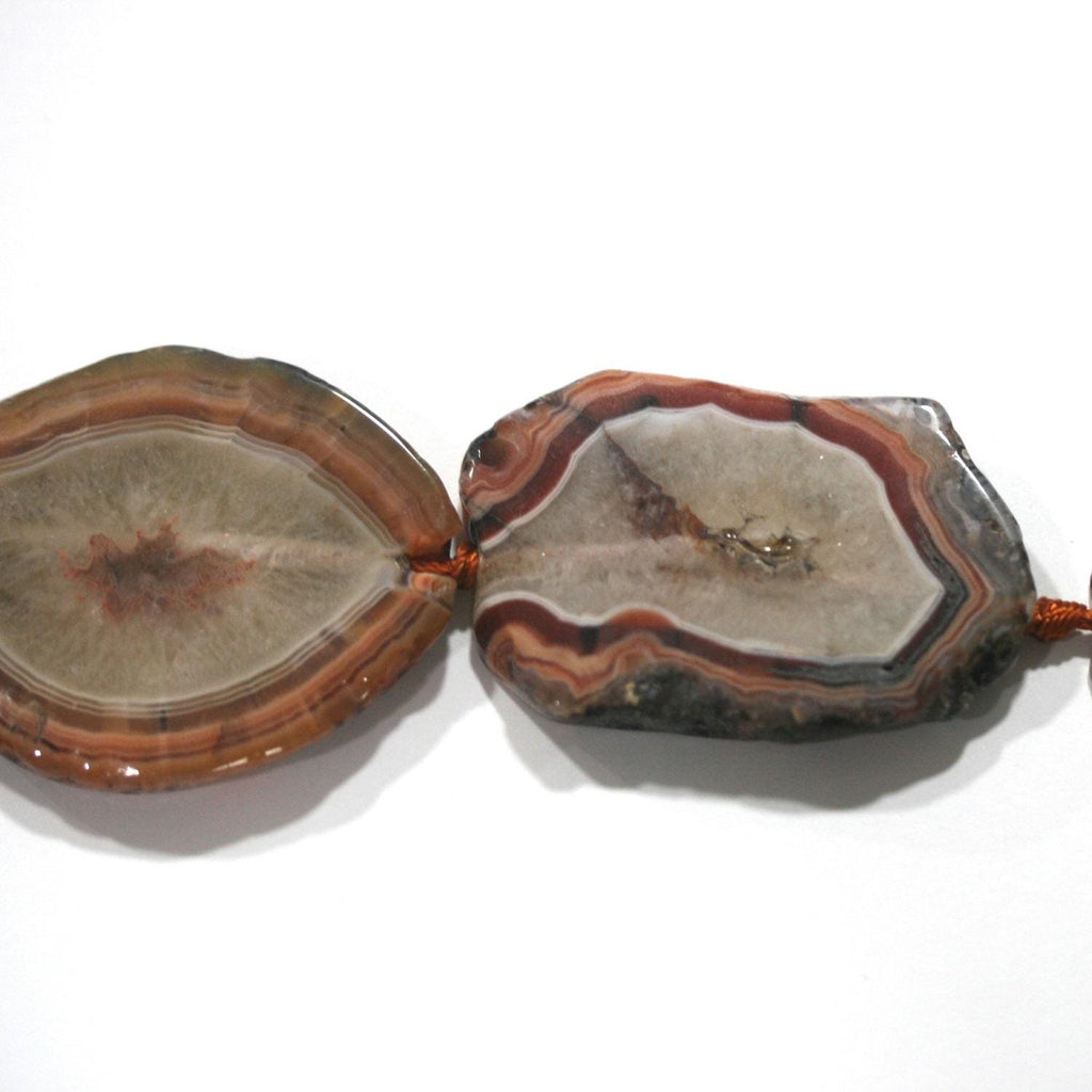 Cuentas planas irregulares y lisas de ágata marrón de 16", 50 x 38 mm. Tira de 40 cm.