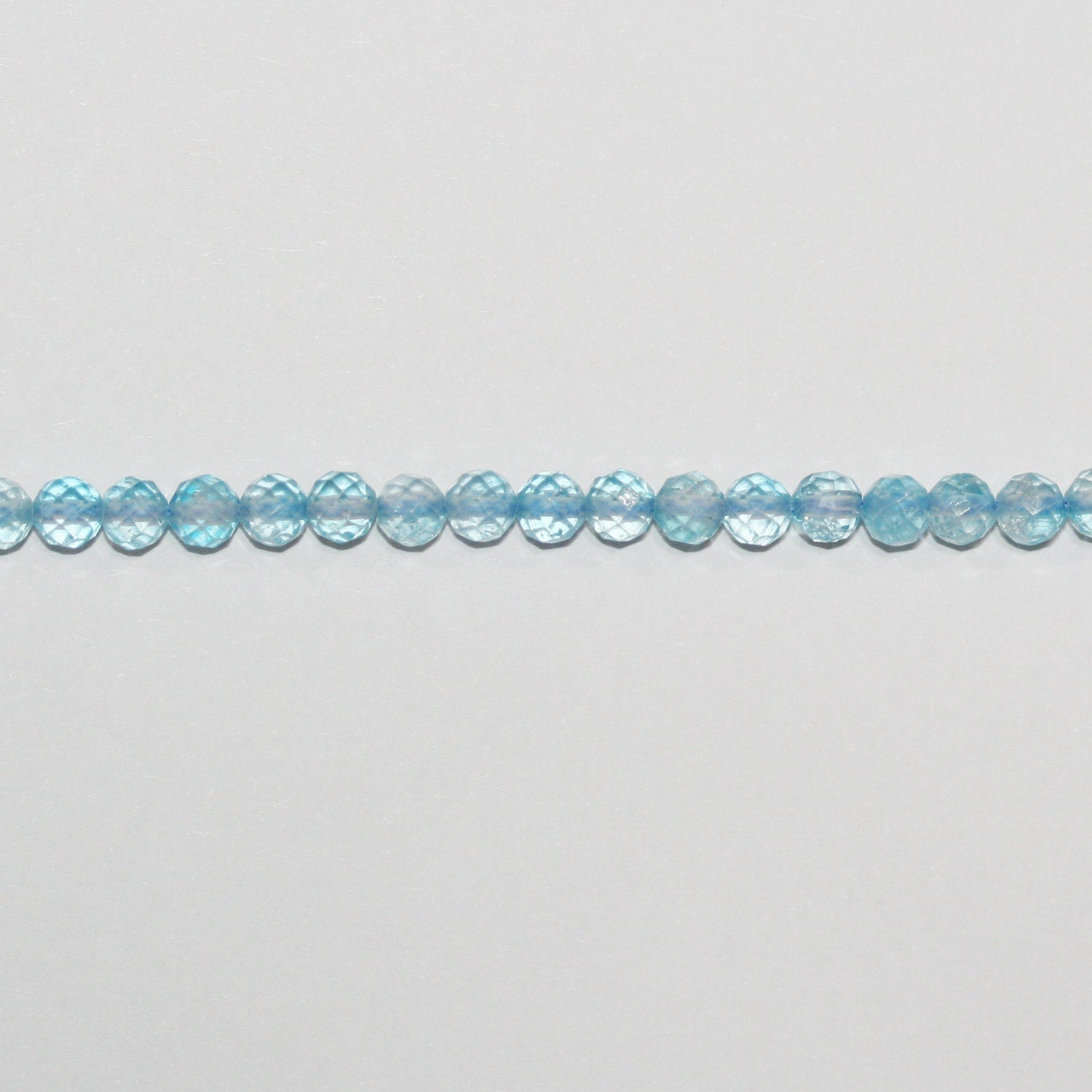 Perles rondes à facettes en topaze bleue, 15 pouces, 6 mm - Fil de 39 cm