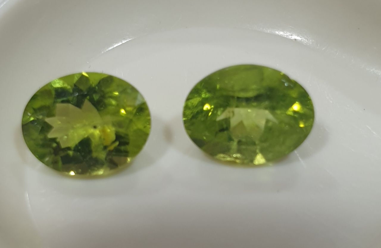 1 Peridot Matching Pair Faceted Oval Cut  10x8mm Olivine Green