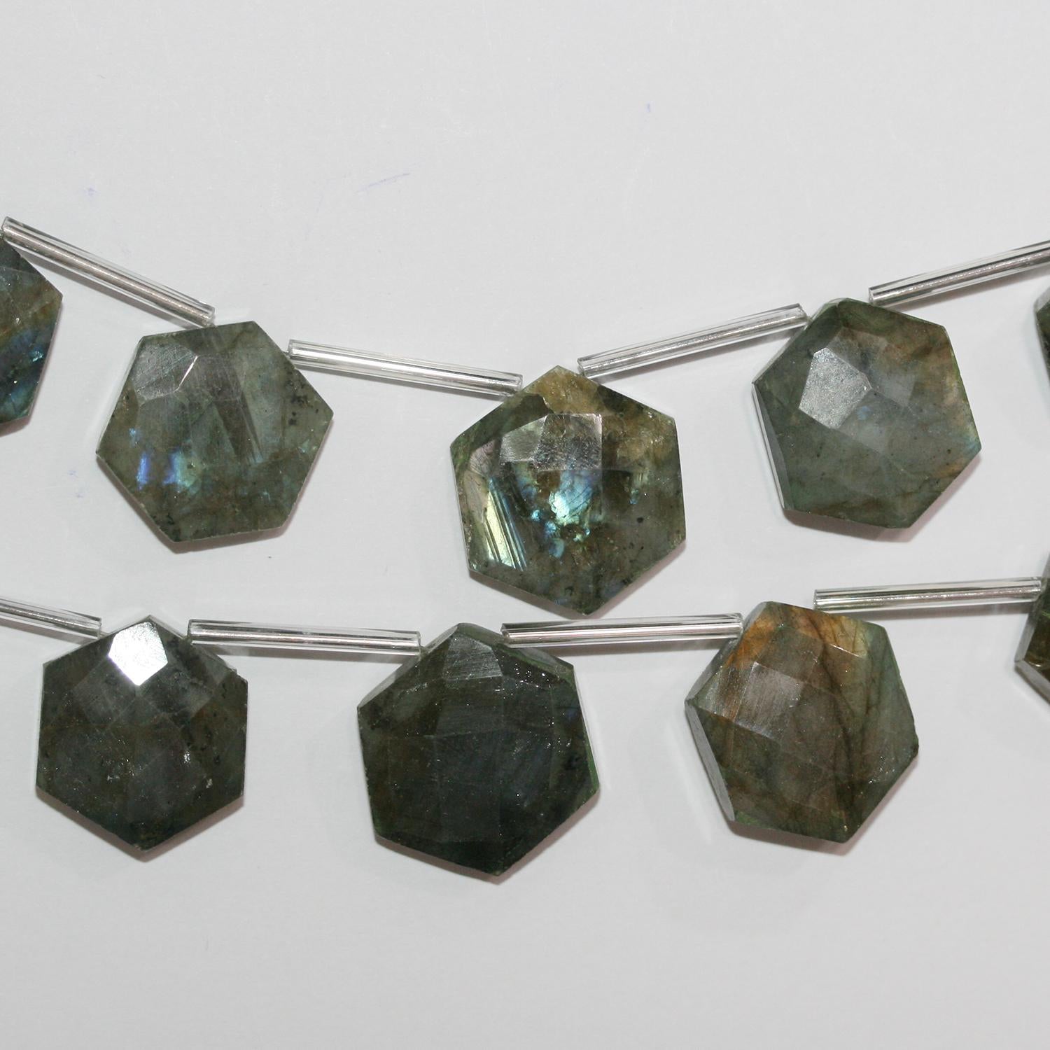 Perles hexagonales à facettes en labradorite de 20 cm (8 pouces), 17-18 mm - Fil de 20 cm