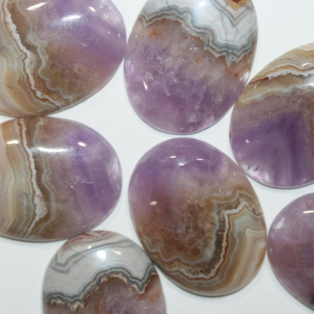 GRAND Cabochon ovale lisse d'améthyste 40x30mm (1 pièce).