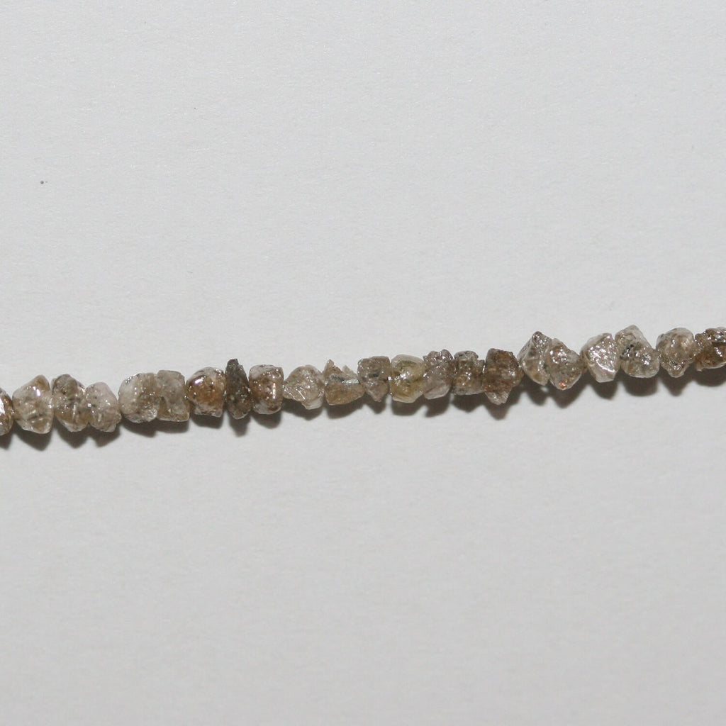 Cuentas de diamante gris sin pulir de 6" (2-3 mm aprox. - Hilo de 17 cm)