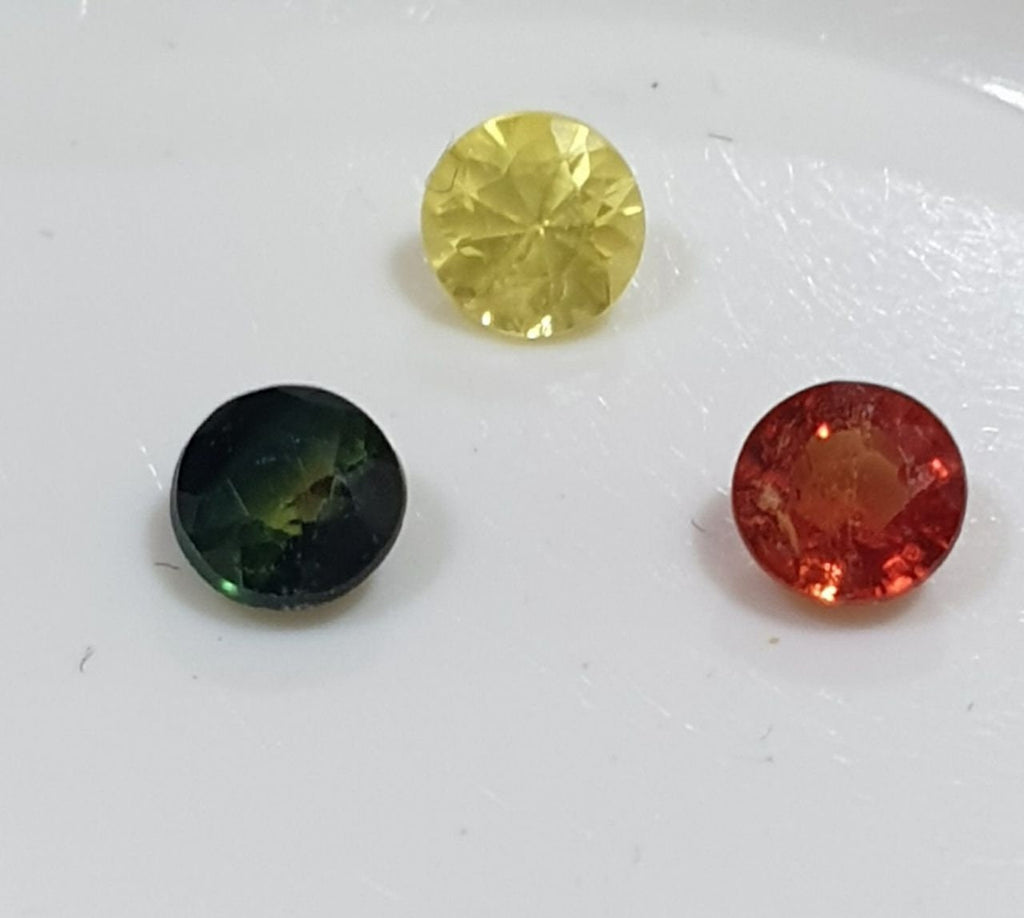 Lot de 3 saphirs ronds à facettes, vert, jaune et orange, de 3,6 à 3,8 mm. - Pierres précieuses en vrac - Prix de gros - Gemmes naturelles