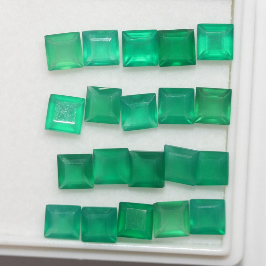 Lote de Ónix Verde Facetado Cuadrado de 5mm (20 Piezas). Piedras Preciosas al por Mayor. Piedras Talladas de Alta Calidad.