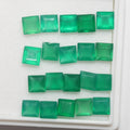 Lote de Ónix Verde Facetado Cuadrado de 5mm (20 Piezas). Piedras Preciosas al por Mayor. Piedras Talladas de Alta Calidad.