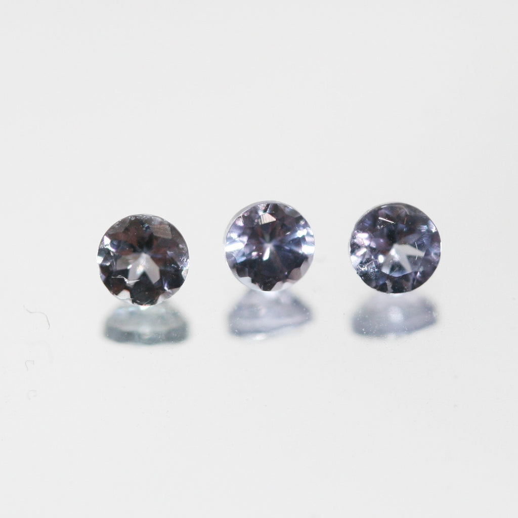 Lot de tanzanites rondes à facettes de 2,6 à 2,8 mm - 2 carats