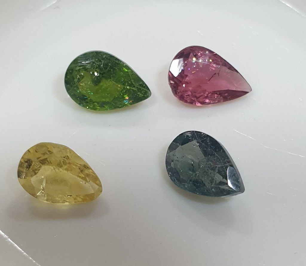 Lot de tourmalines multicolores à facettes en forme de goutte 6x4 mm (4 pièces) - Pierres précieuses en vrac - Prix de gros - Gemmes naturelles