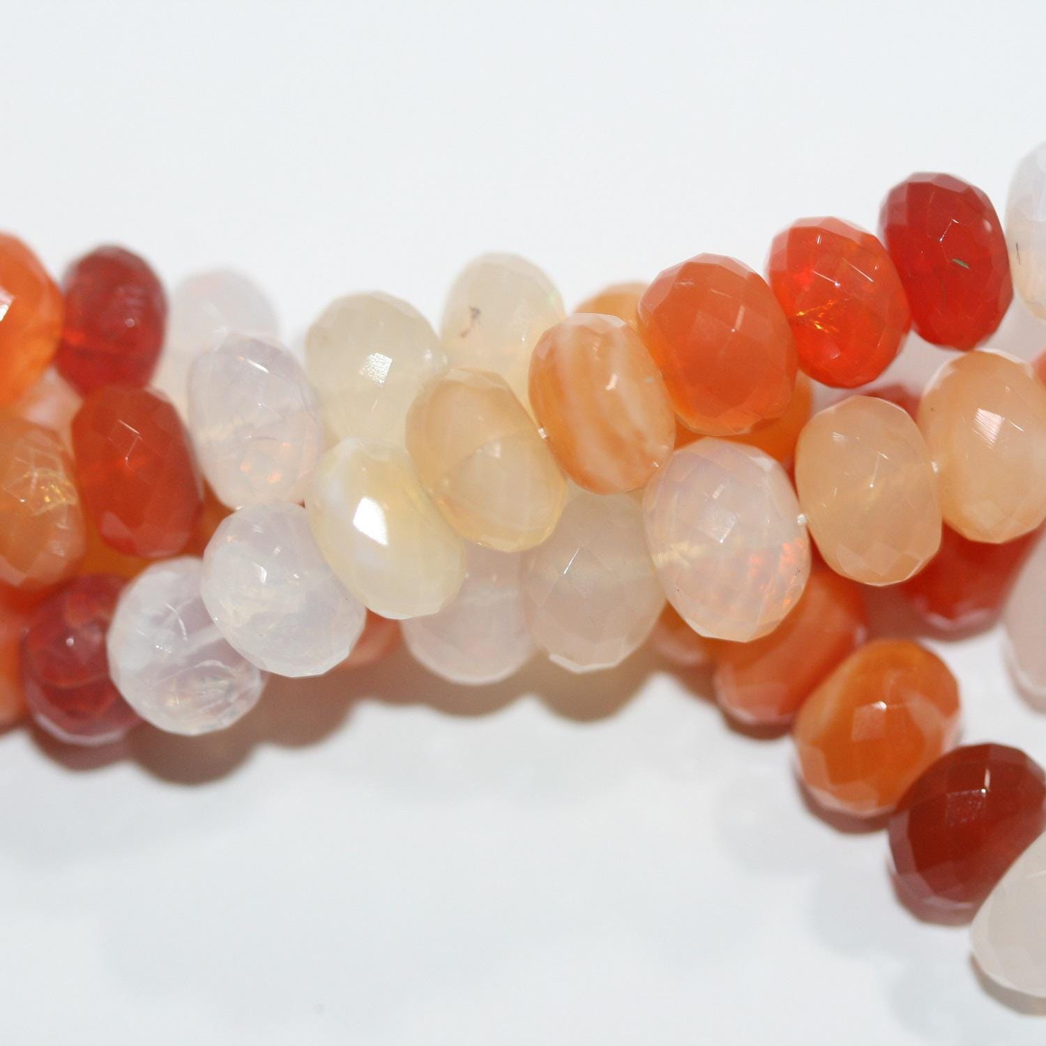 Cuentas redondas facetadas de ópalo de fuego mexicano de 40 cm (16"), 10 x 6 mm (aprox.), tira de 40 cm