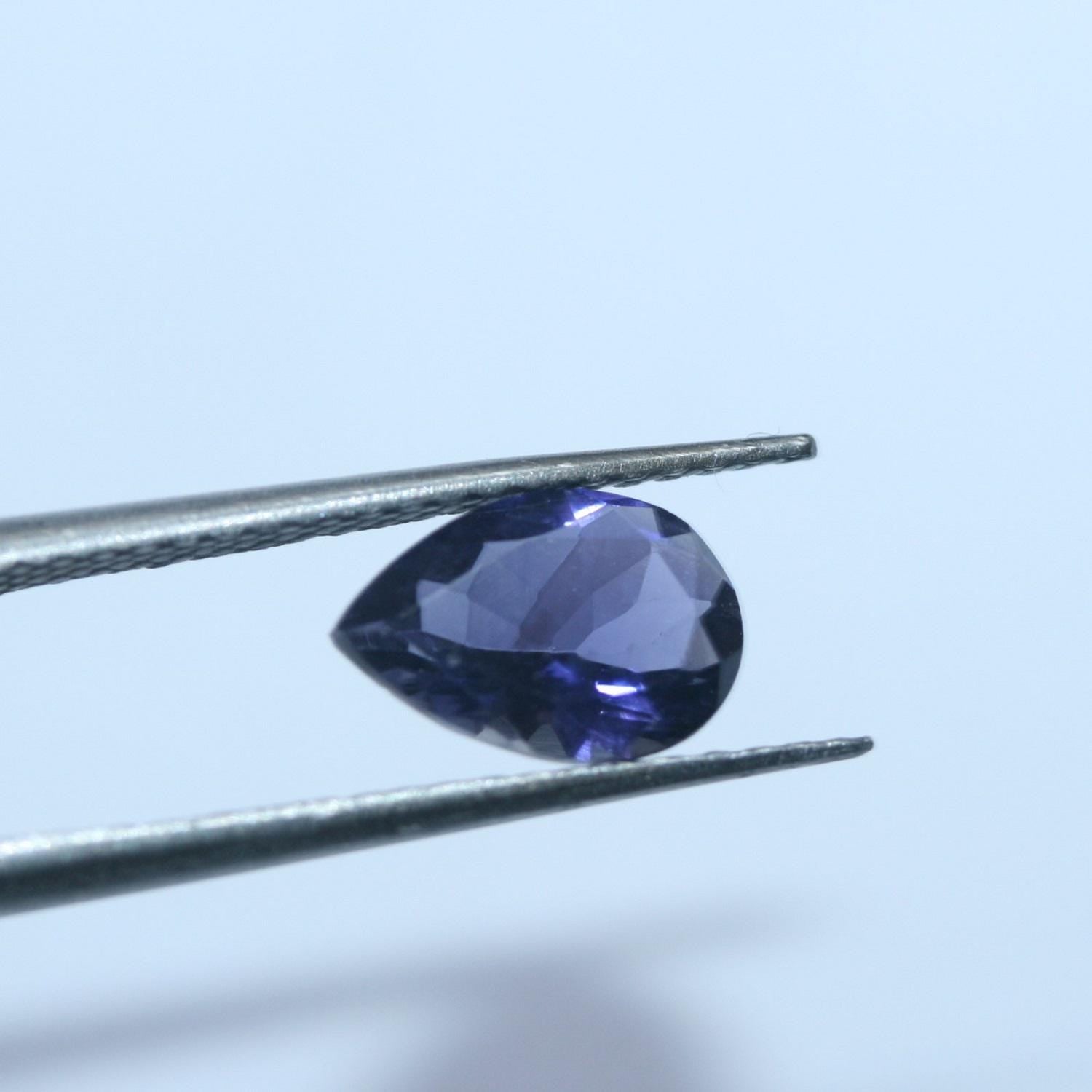 Lot de 8 gouttes d'iolite à facettes 8x5mm. (8 pièces).