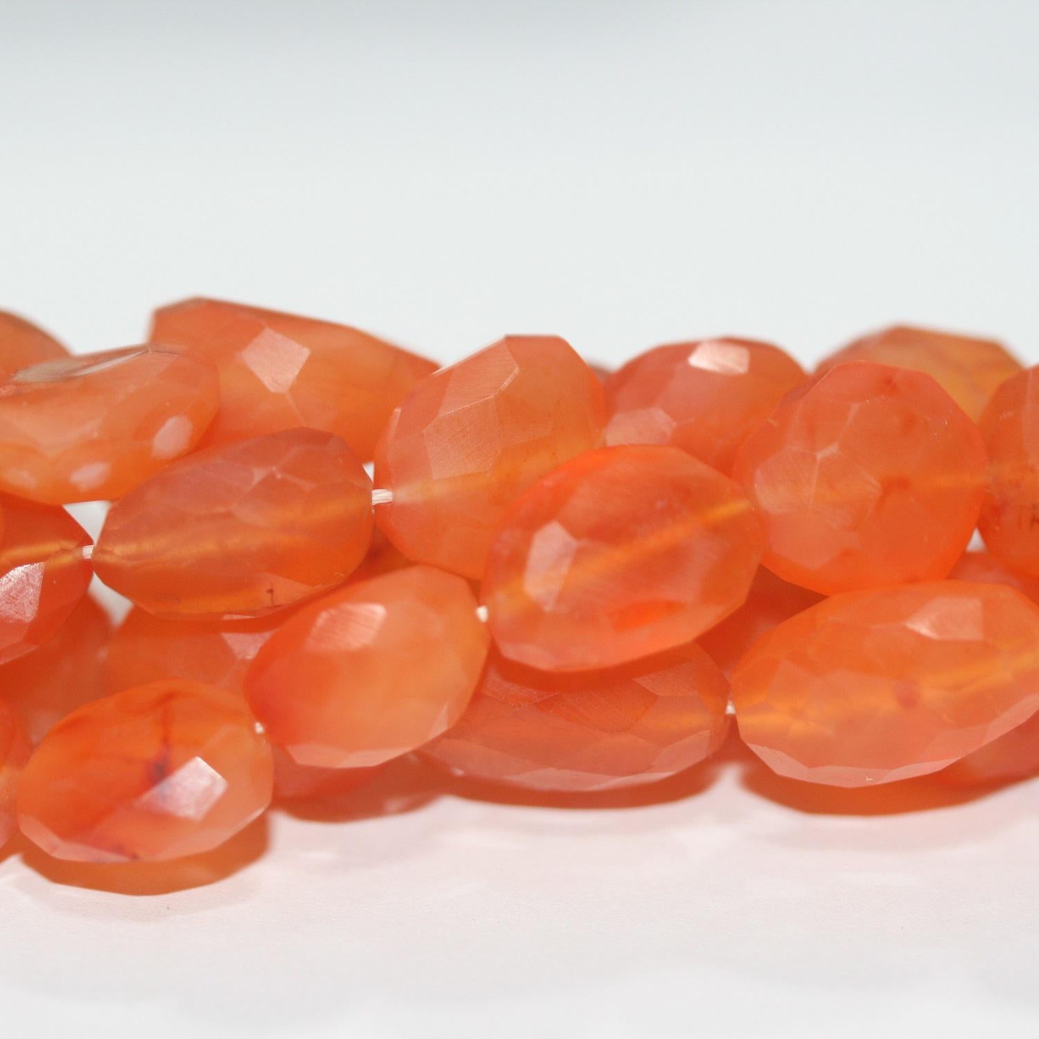 Perles de cornaline facettées en forme de pépite, 16 x 12 mm environ, 15 pouces (38 mm) - Longueur du fil : 38 mm environ - Article n° 1067