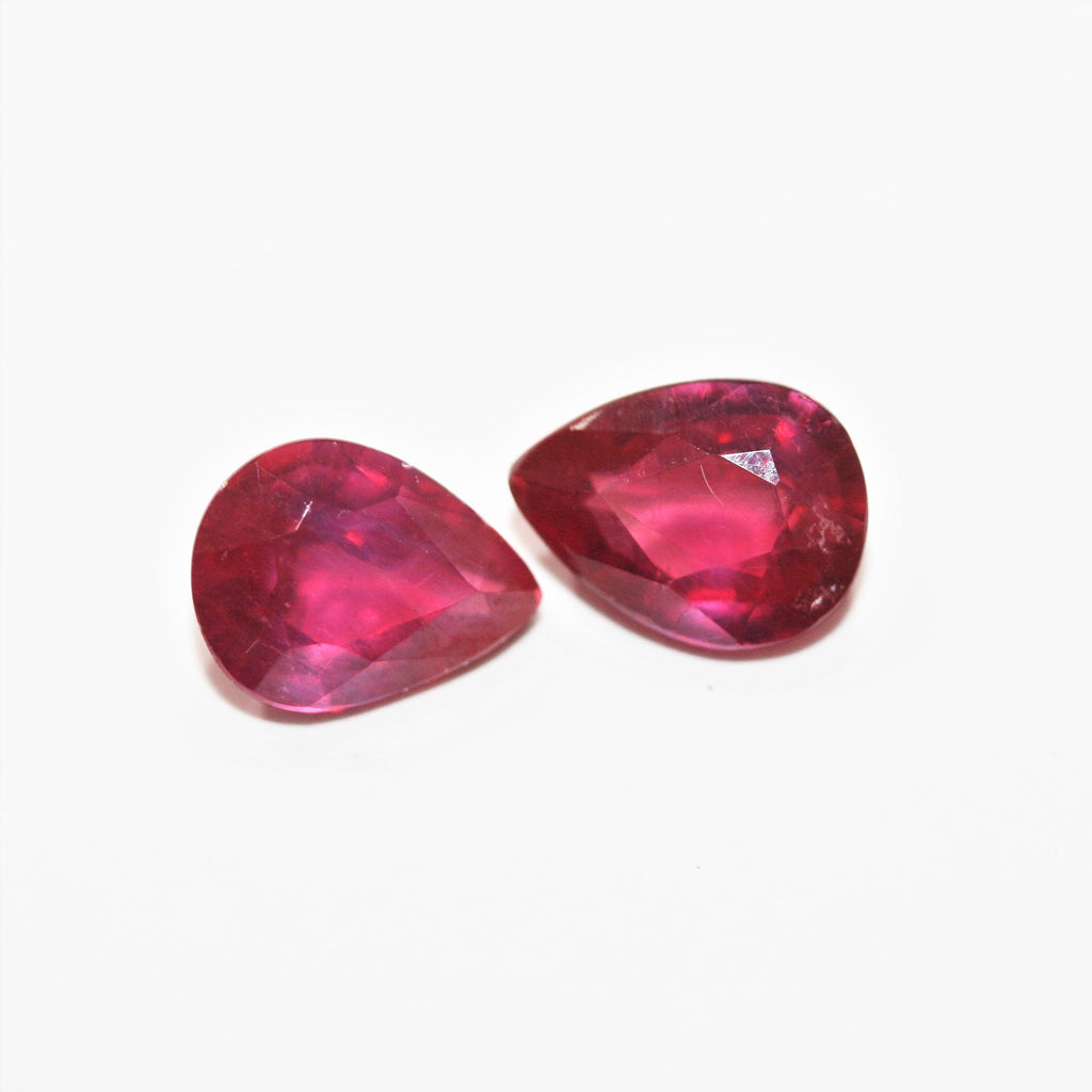 Lot de 2 gouttes rubis à facettes 6x8 mm - Traitement verre