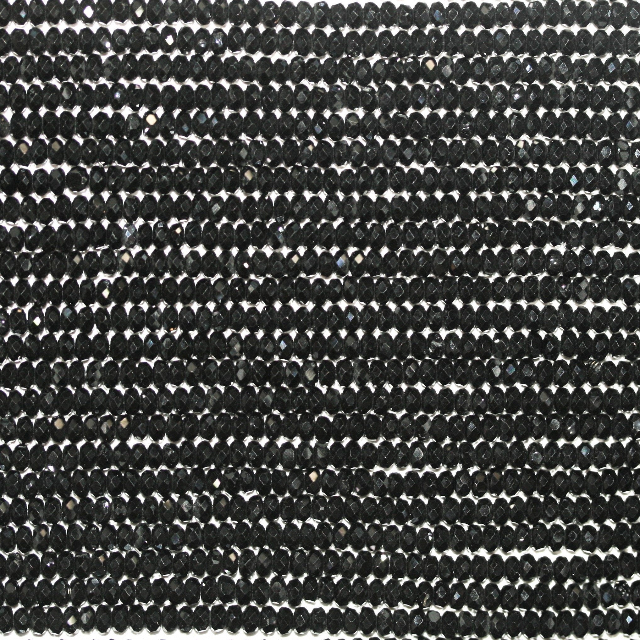 12" St Spinel Faceted Rondelle Beads 3x1,5mm.- Strand 32cm.