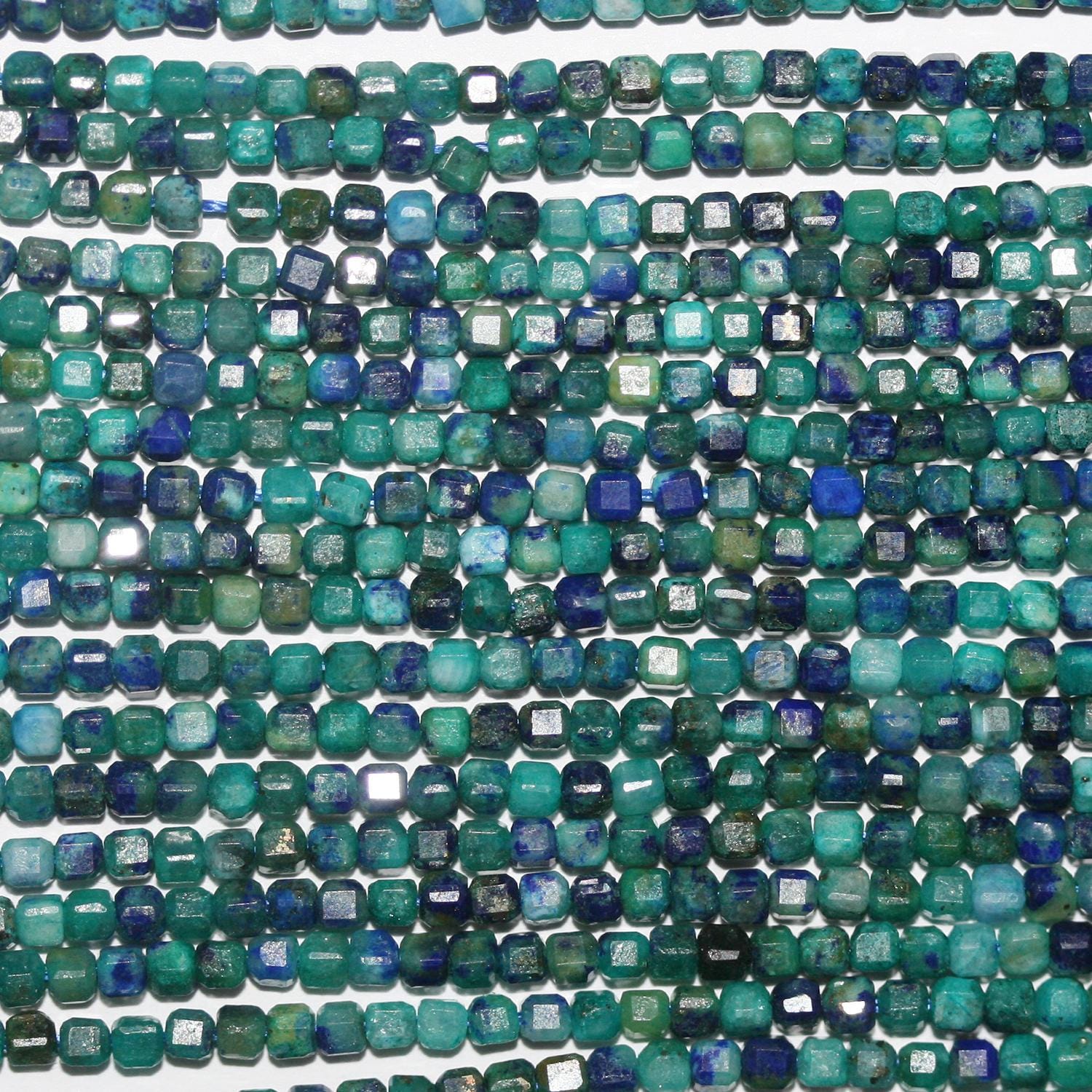 Perles cubiques à facettes en azurite de 15 pouces, 2 mm, brin de 39 cm.