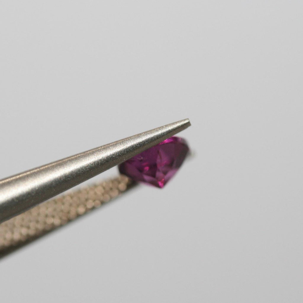 Lote de Granate Rodolita Redonda Facetada 5mm.-(10Pcs).