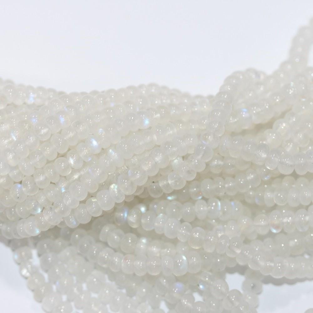 Cuentas redondas lisas de piedra lunar de 40 cm, graduadas, de 6 x 4 mm a 4 x 3 mm. Hilo de 40 cm.