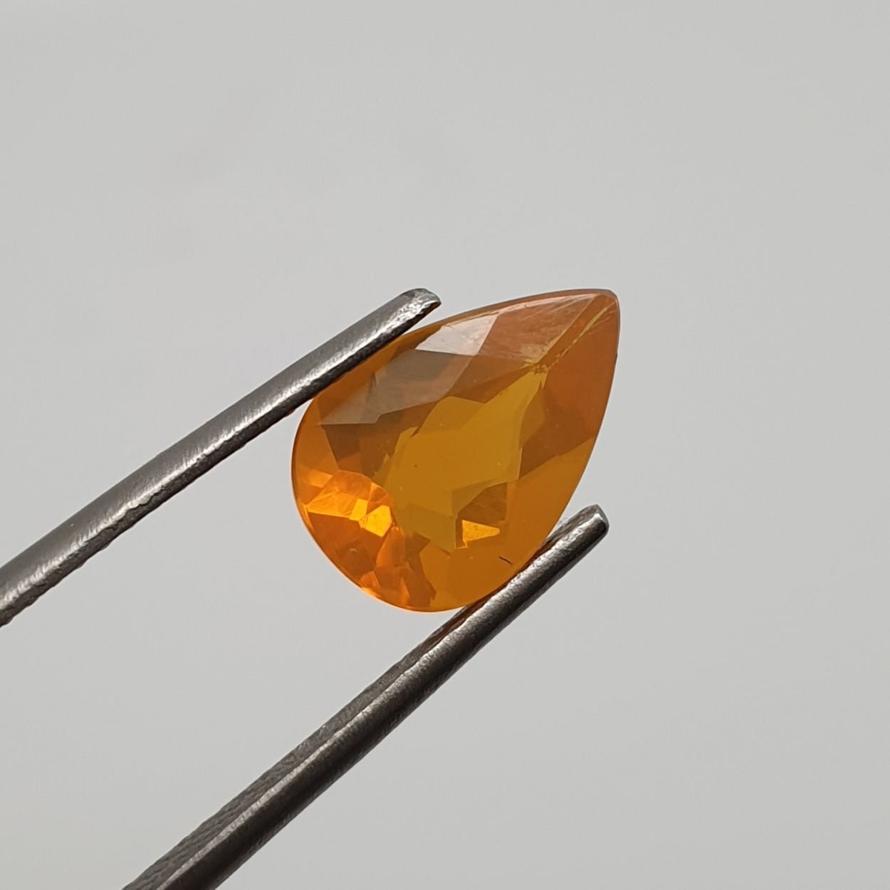Ópalo de fuego naranja natural AAA en forma de pera, 10,7 x 7,2 x 5 mm, corte ovalado facetado, 1,4 ct - Lotes de piedras preciosas - Gema sin tratar