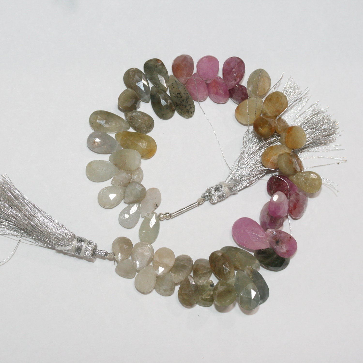 Perles en saphir multicolore à facettes dégradées, 8 pouces (10 x 6 à 14 x 7 mm), longueur 20 cm.