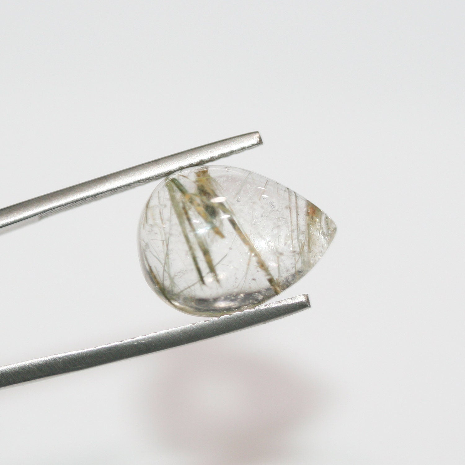 Lote de 4 cabujones de cuarzo rutilado en forma de gota, 14 x 10 mm. (4 uds.)