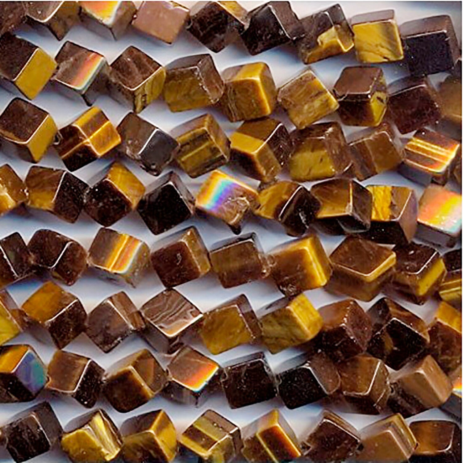 Cuentas cúbicas lisas de ojo de tigre de 16" (6 mm) - Hilo de 40 cm