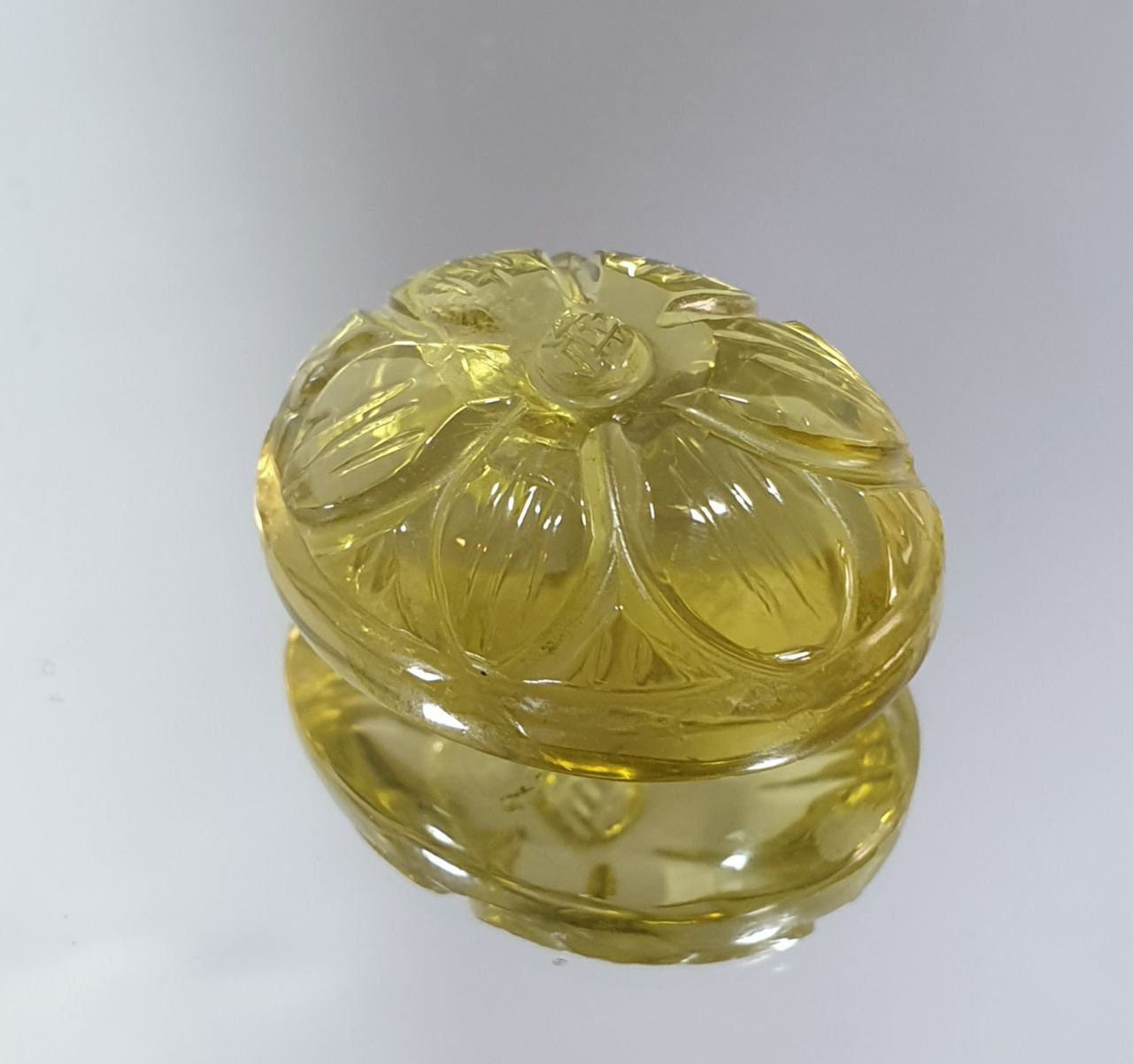 AAA One Of A kind Hand Carved Lemon Quartz Oval  Cabochon Stone Unique Carving 23.4x18.75mm 35.28ct Really Fancy Shape