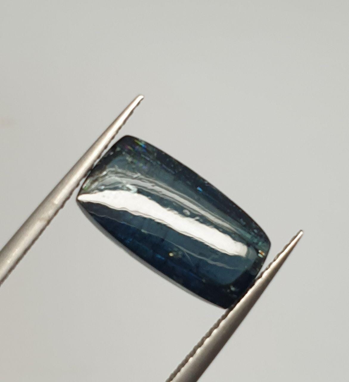 Indicolite Blue  Tourmaline Cushion  Cabochon 14.1x7.8mm.(5.67ct.).