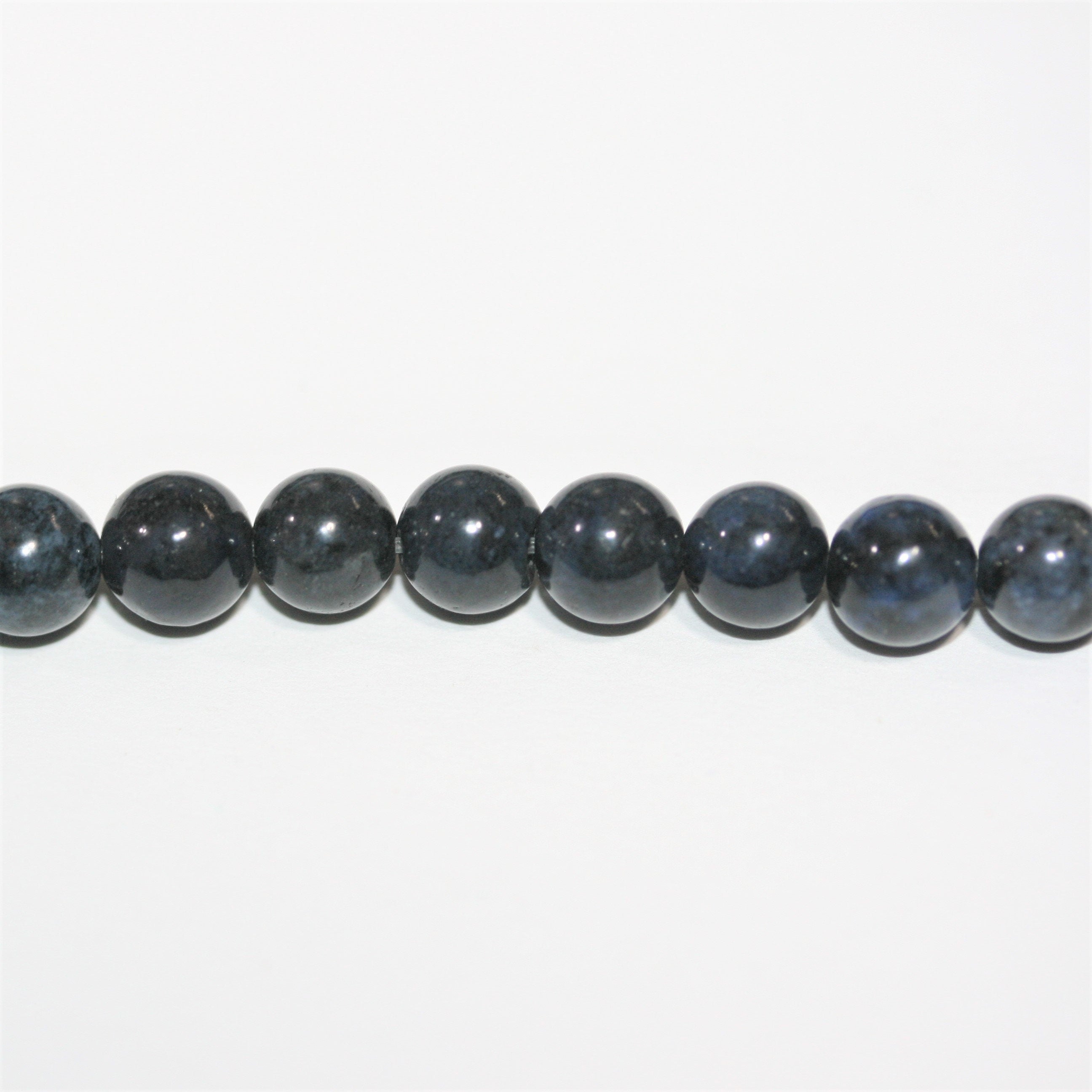 Perles rondes lisses en St. Dumortiérite 15" 6-6,5 mm.- Brin 38 cm.