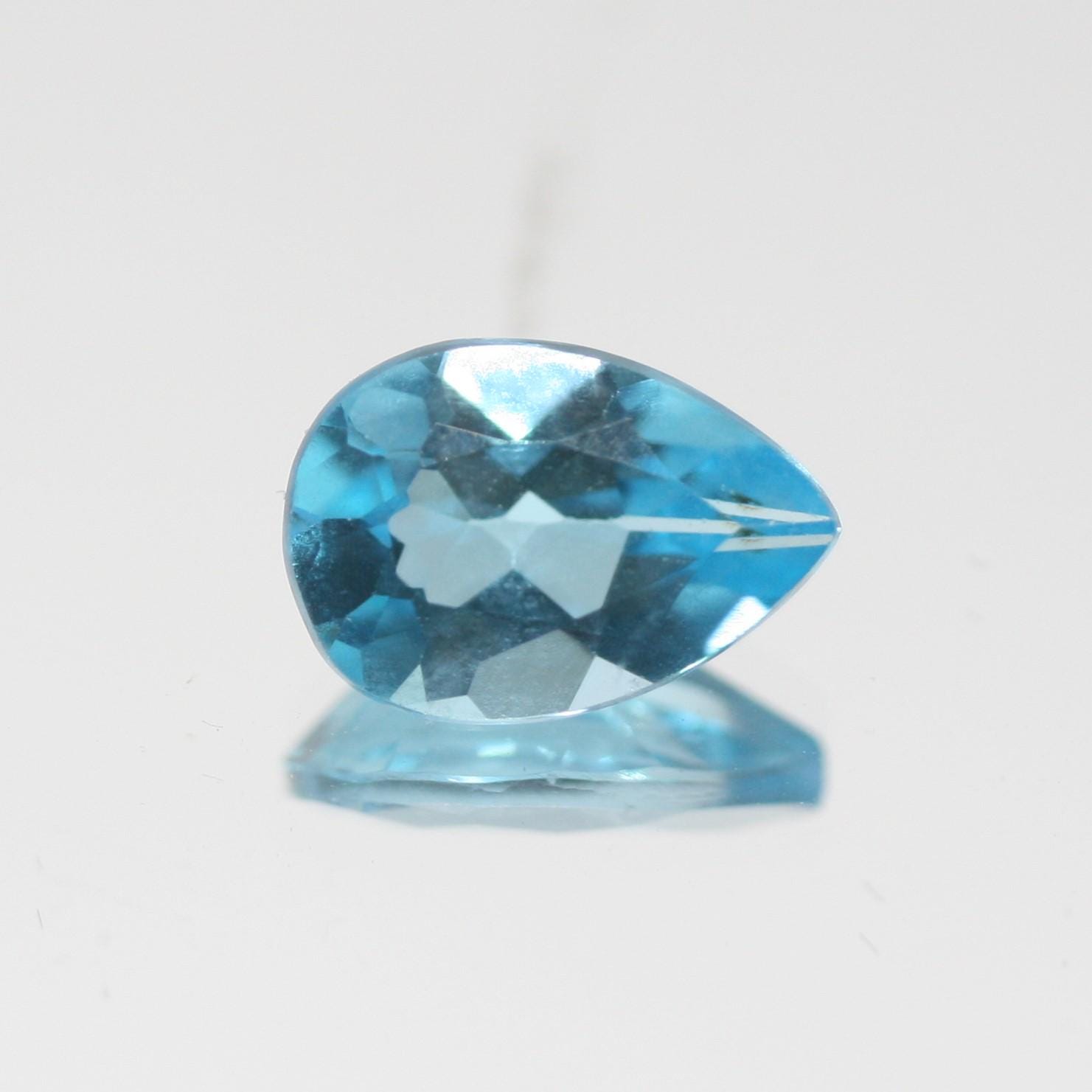 Lote de 2 piezas de topacio azul suizo facetado, 10 x 7 mm. (2 piezas)