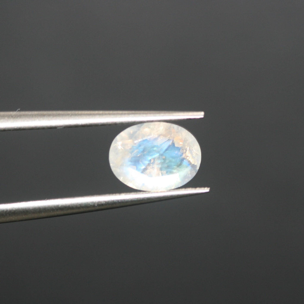 Lot de pierres de lune ovales à facettes de 8 x 6 mm environ (6 pièces). - Réf. : 662LO