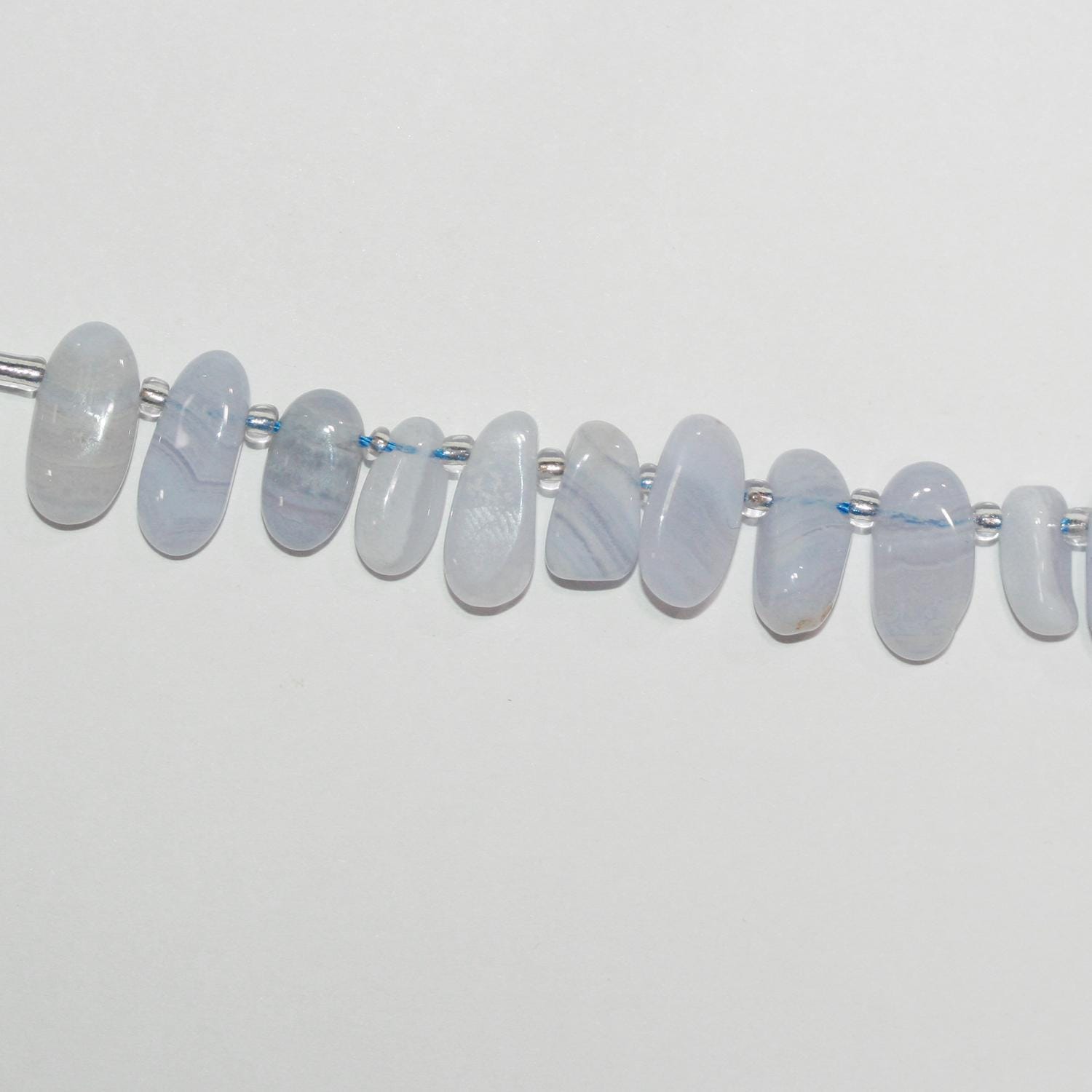 15" St Calchedony Bâtonnets Irréguliers Lisses Perles Ovales 10-18mm.-Environ-Bracelet 39cm.