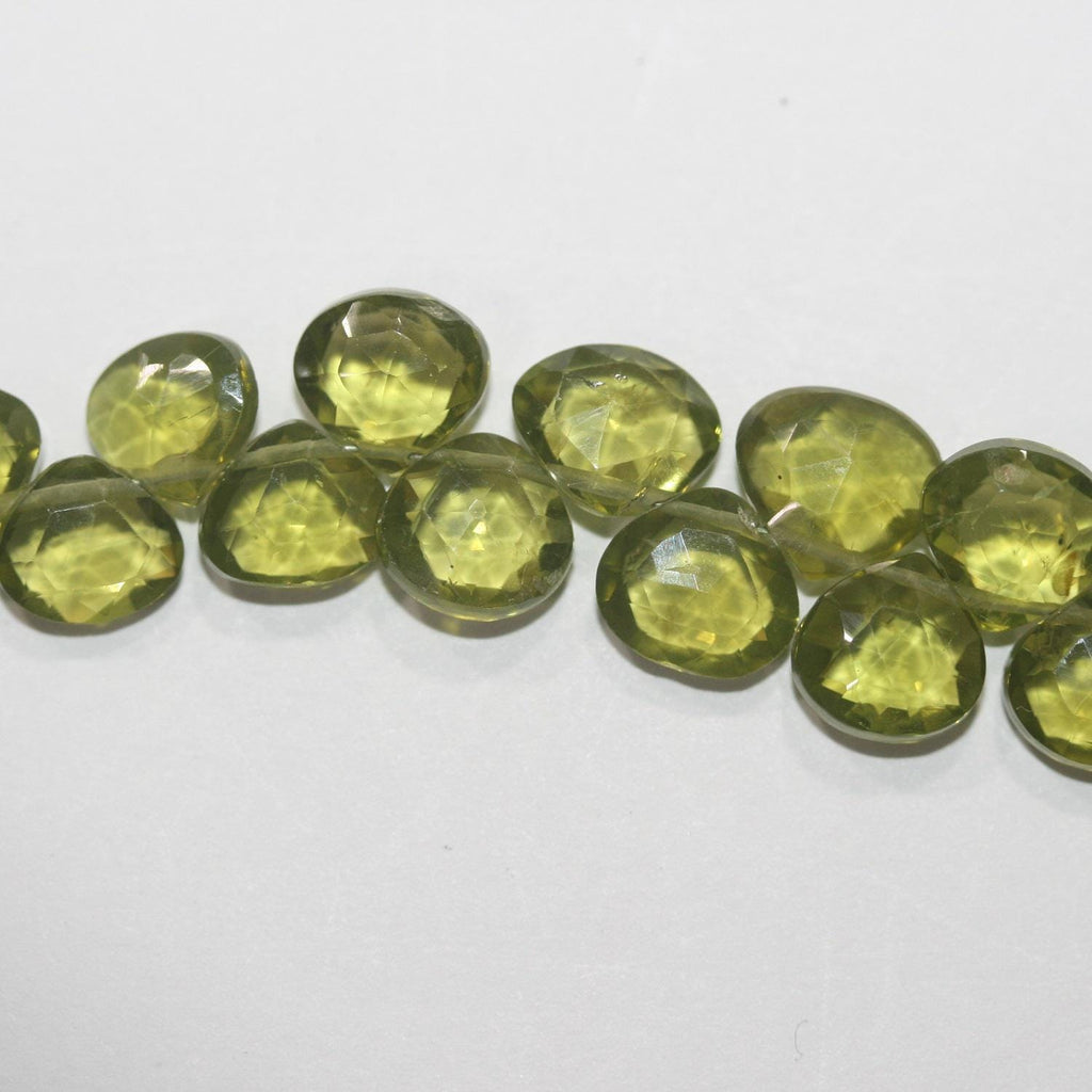 Perles en péridot facettées de 8 pouces (environ 20 cm), 6-7 mm. Longueur du fil : 20 cm.