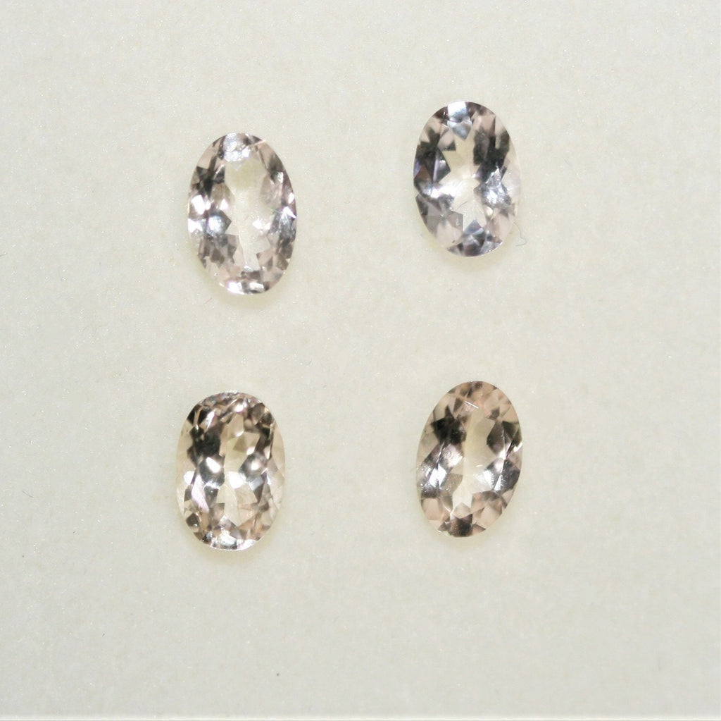 Lote de 4 morganitas ovaladas facetadas de 6 x 4 mm. (4 piezas)