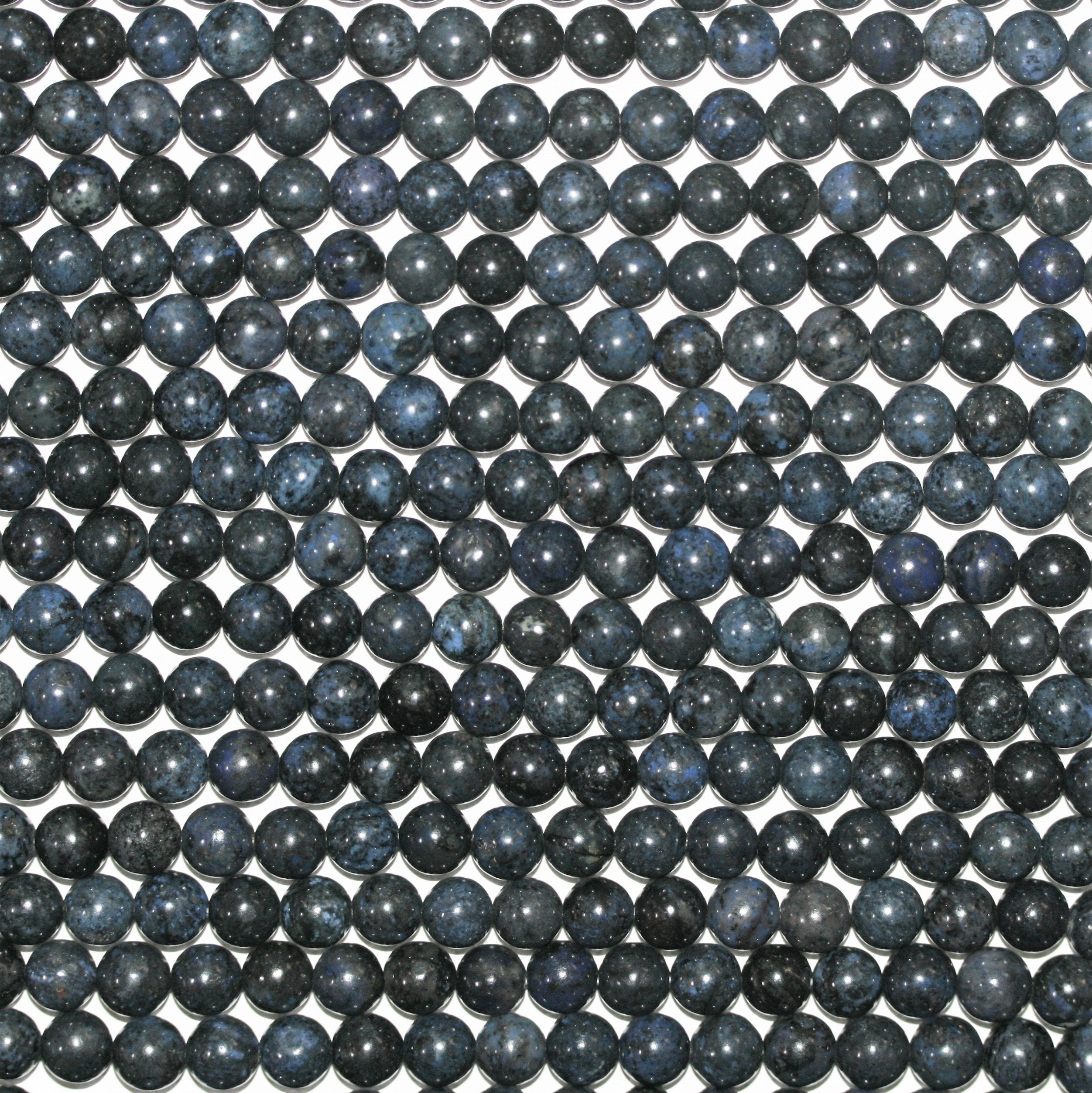 15" perles rondes lisses en St. Dumortiérite 8-8,5 mm.- Brin 38 cm.