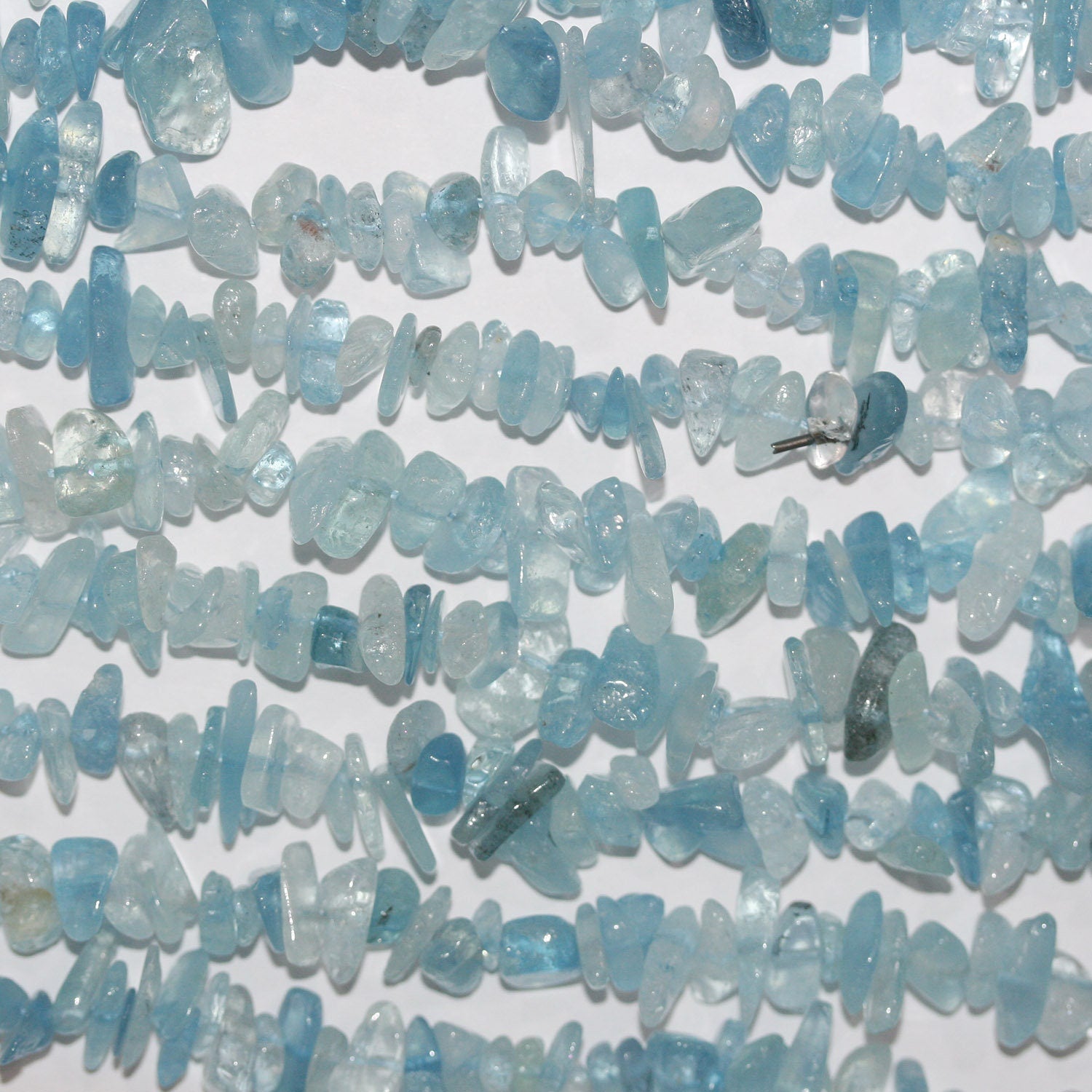 Perles St Aquamarine Smooth Chips 8x4mm (environ 39 cm) - Longueur du fil : 39 cm