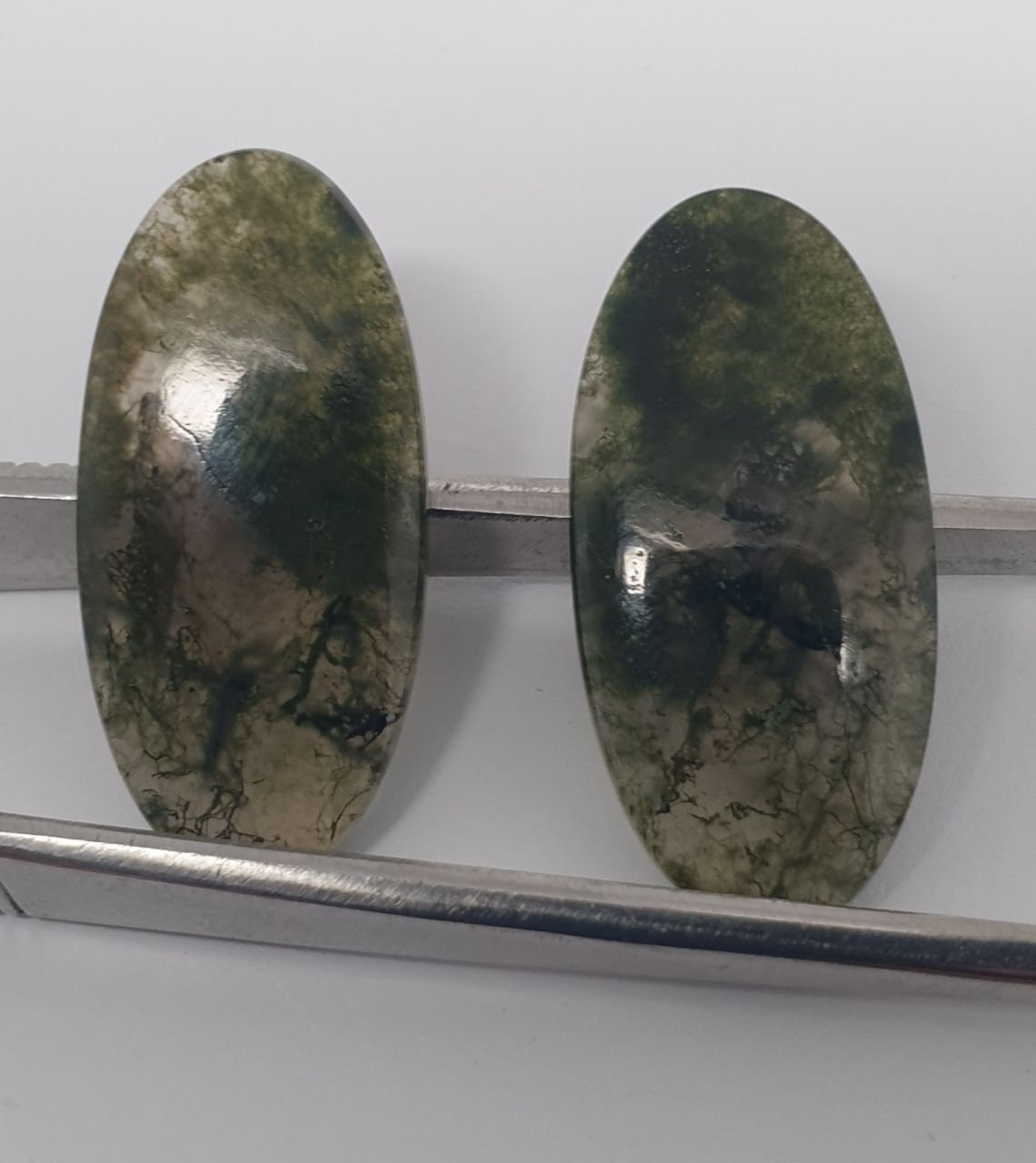 1 Matching Pair Moss Agate  25.4x15mm Oval Cabochons. Natural Stone-Untreated