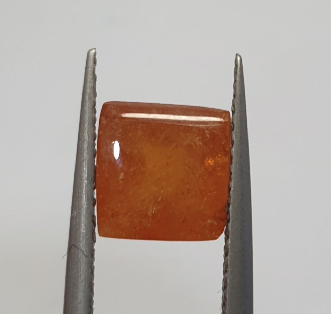 Spessartine Garnet Cushion Cabochon 7mm (2.86ct.).