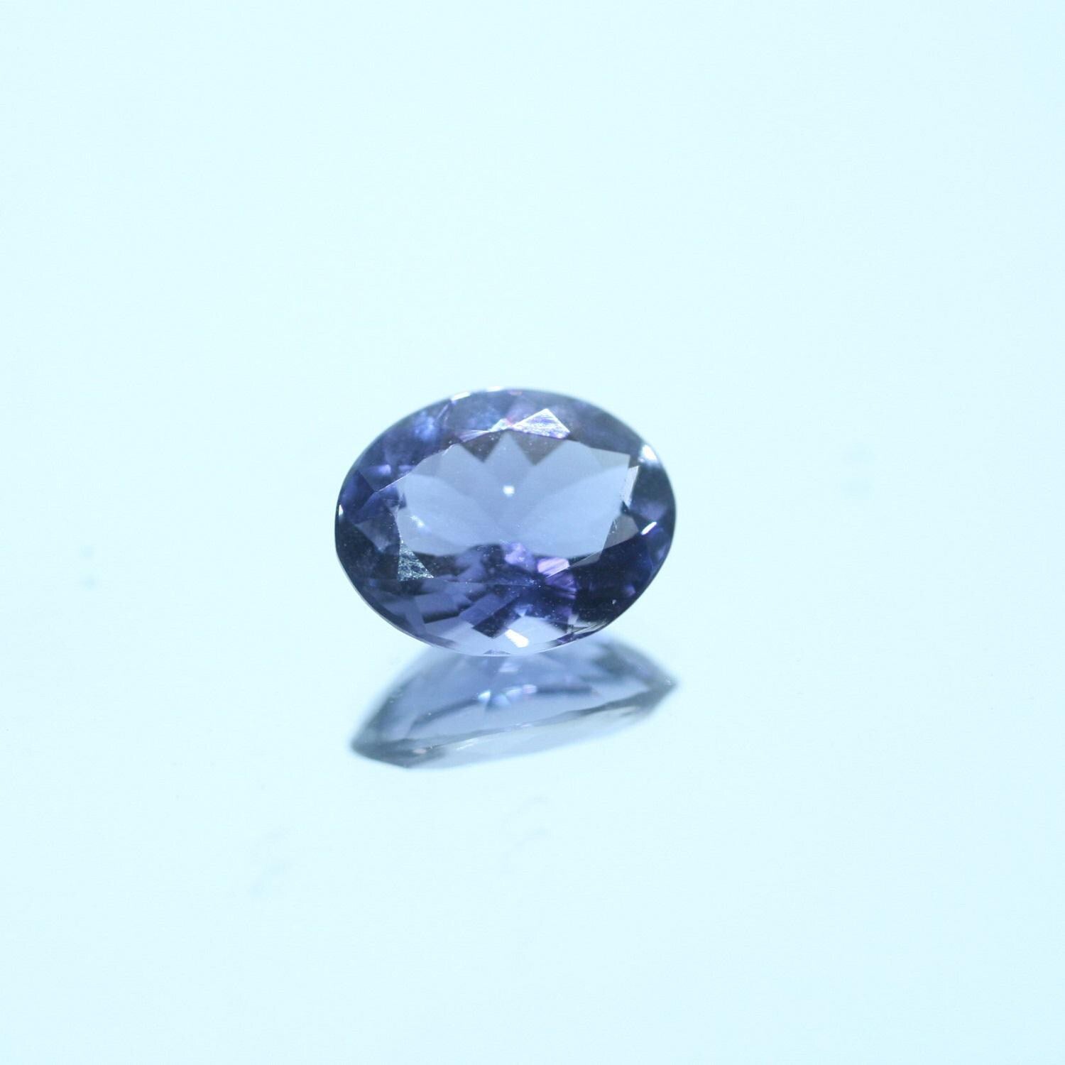 Lot d'iolite ovale à facettes 10x8mm. (2 pièces).